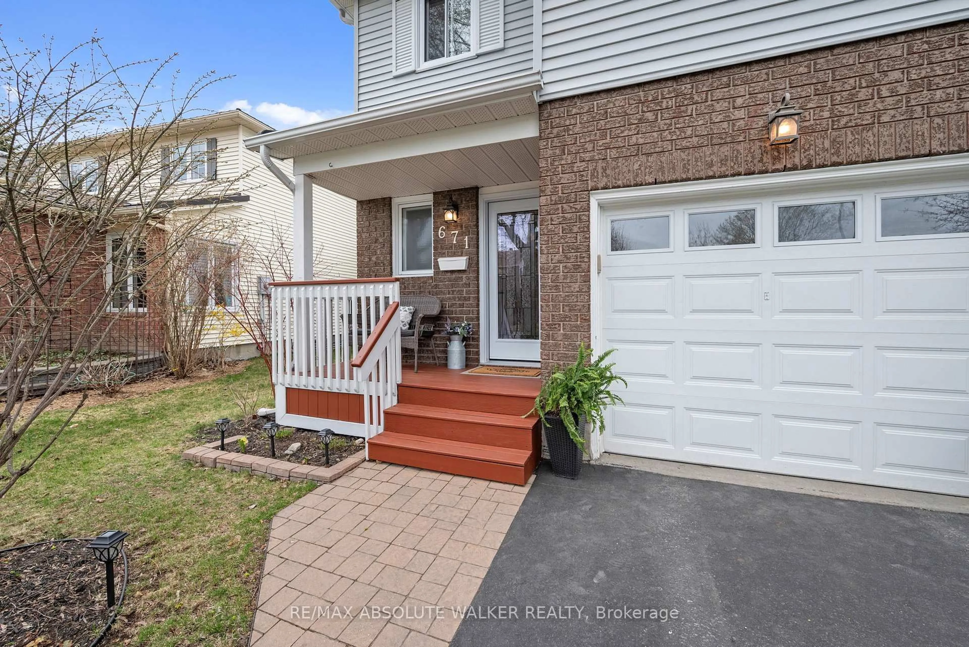 Unknown for 671 Mathieu Way, Ottawa Ontario K4A 2R6