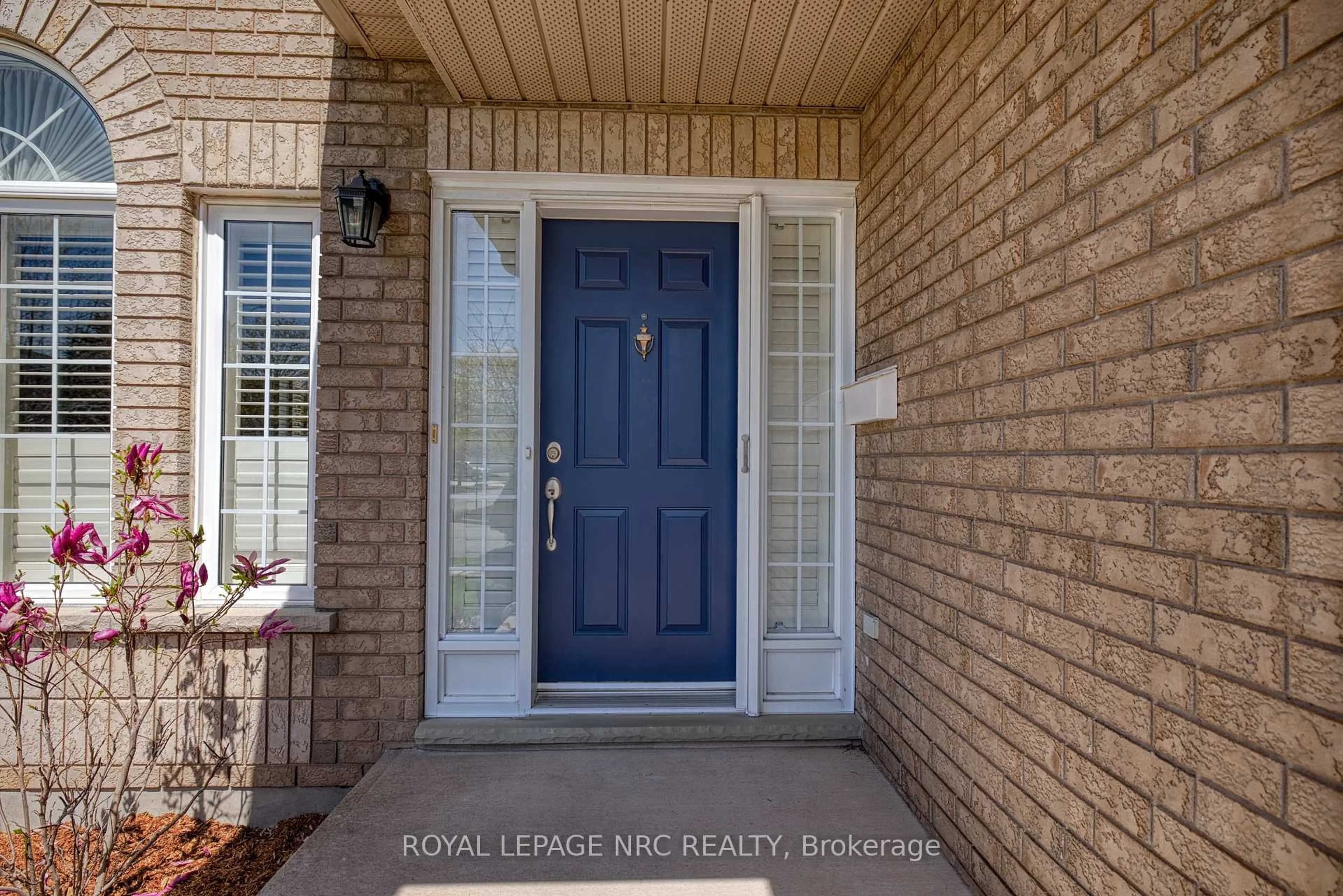 Indoor entryway for 9 Summers Dr, Thorold Ontario L2V 5C4