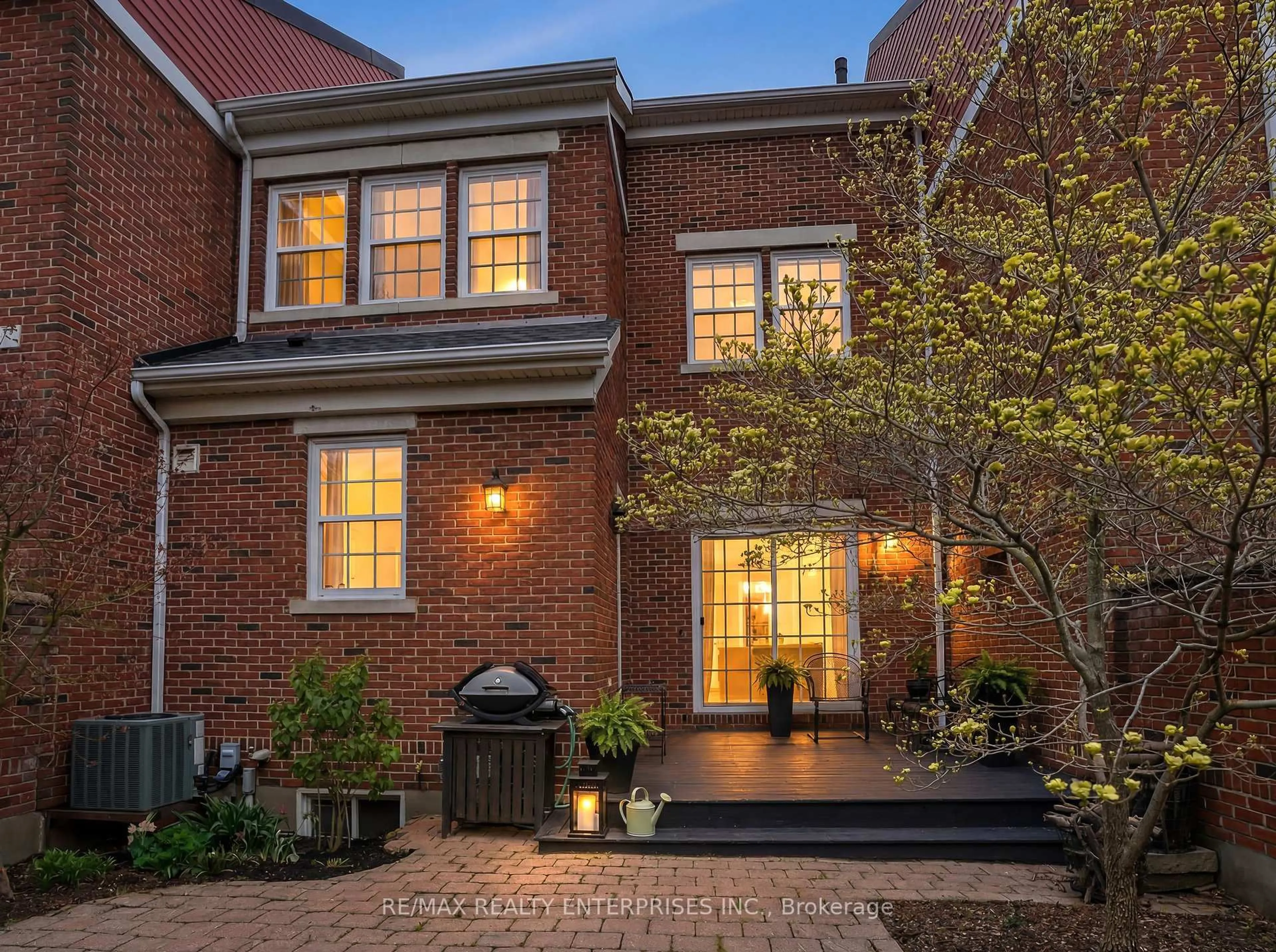 Home with brick exterior material, street for 47B GARRISON VILLAGE Dr, Niagara-on-the-Lake Ontario L0S 1J0