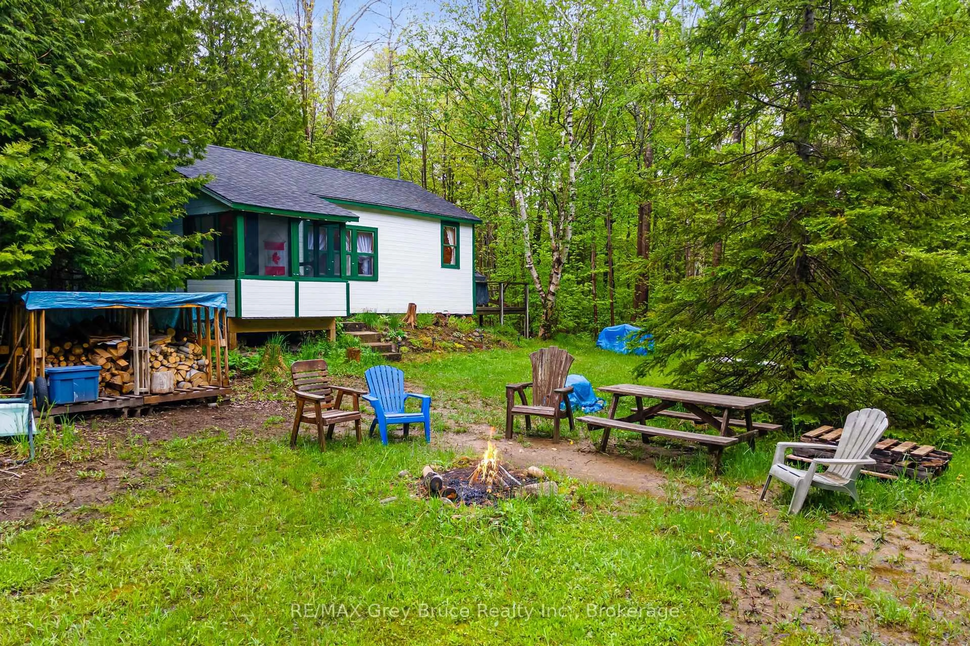 Patio, unknown for 6726 Highway 6, Northern Bruce Peninsula Ontario N0H 2R0