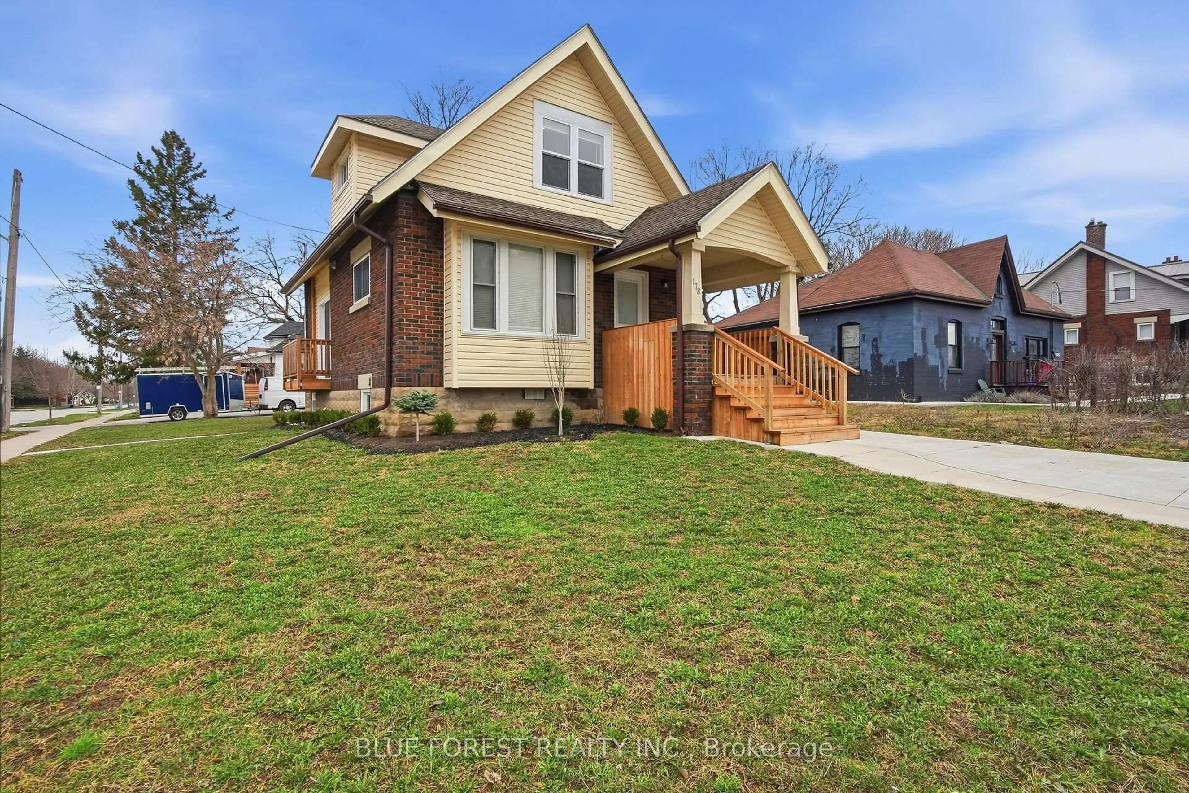 Home with brick exterior material, street for 178 Thompson Rd, London South Ontario N5Z 2Y8