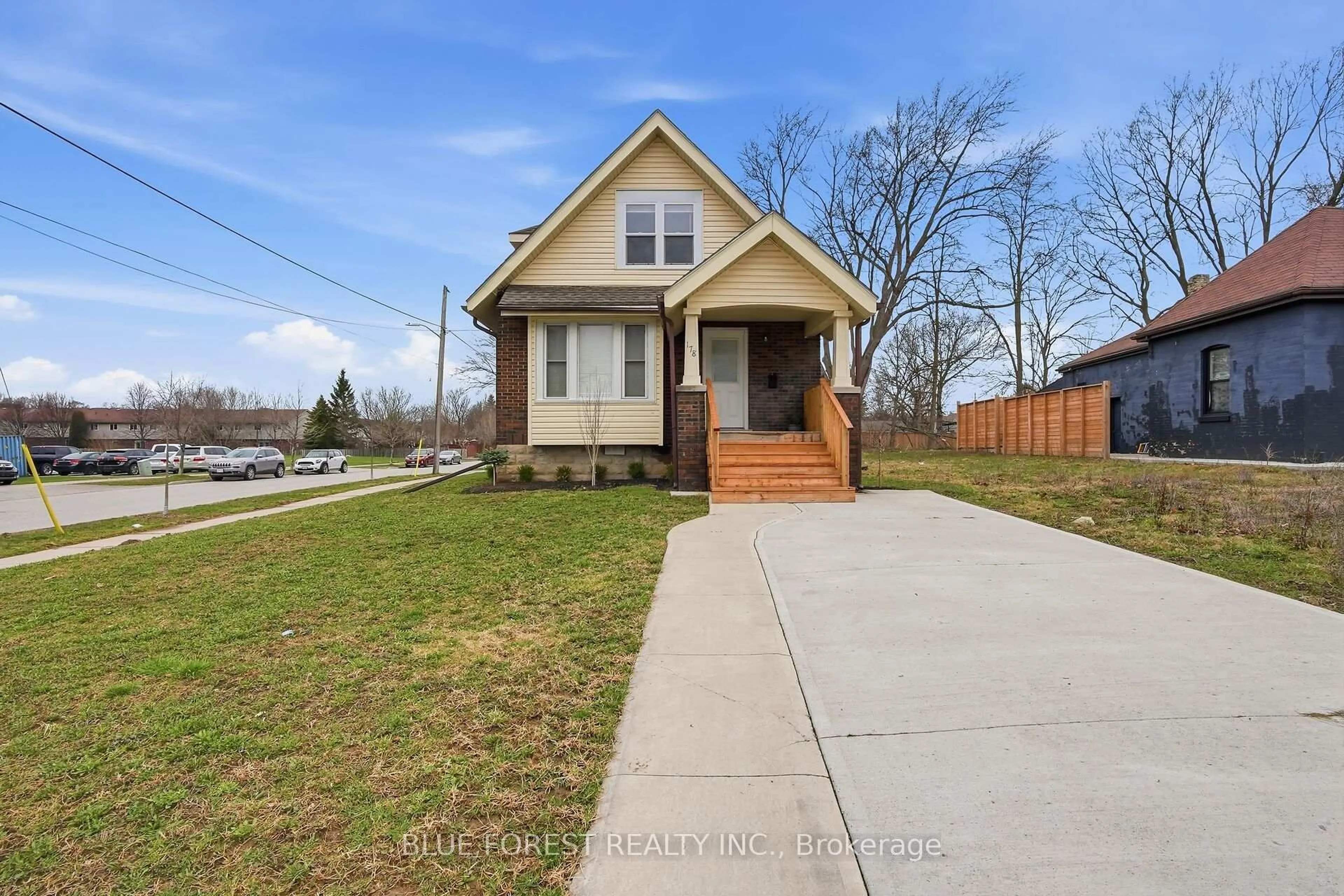 Home with brick exterior material, street for 178 Thompson Rd, London South Ontario N5Z 2Y8