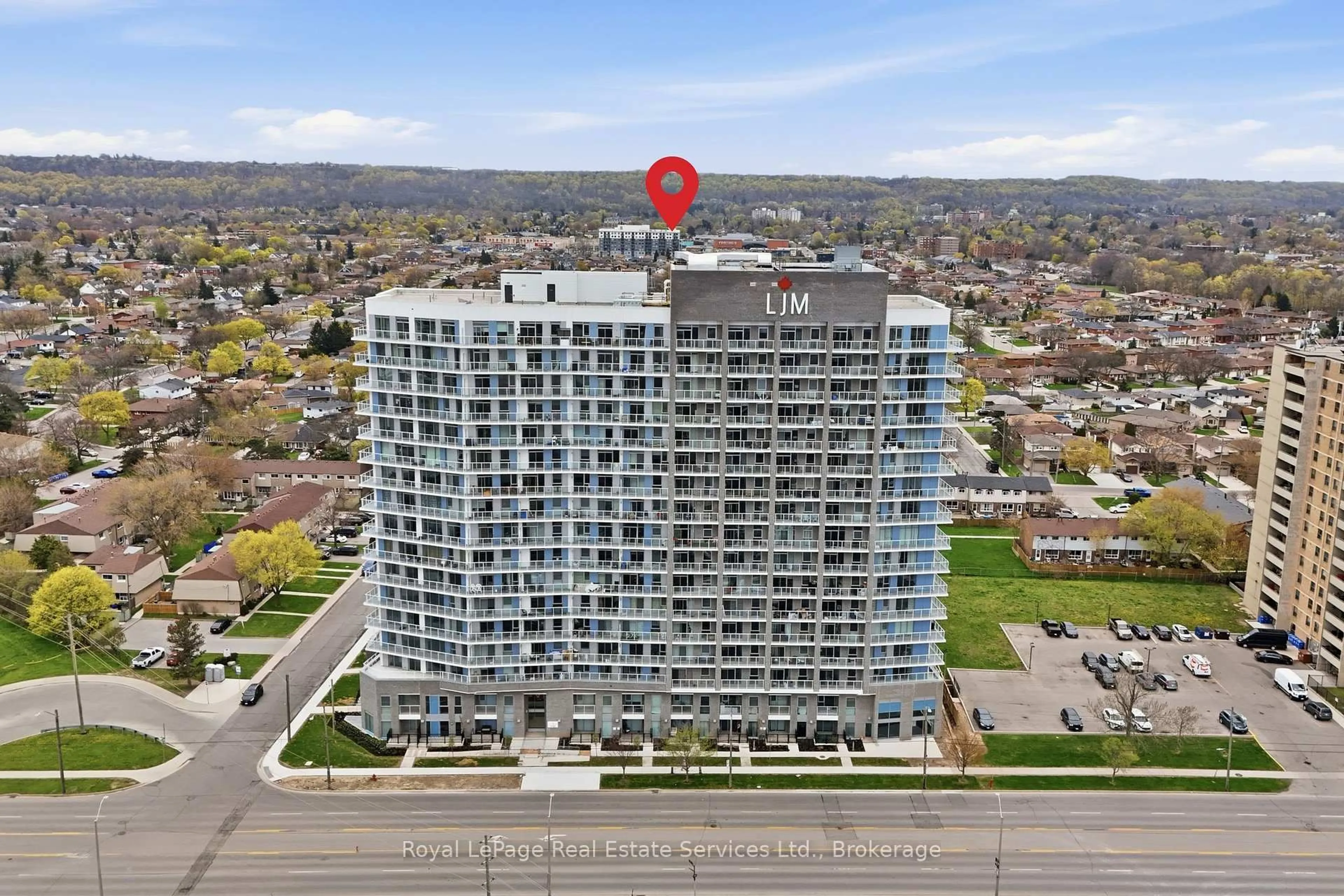A pic from outside/outdoor area/front of a property/back of a property/a pic from drone, building for 2782 Barton St #202, Hamilton Ontario L8E 2J8