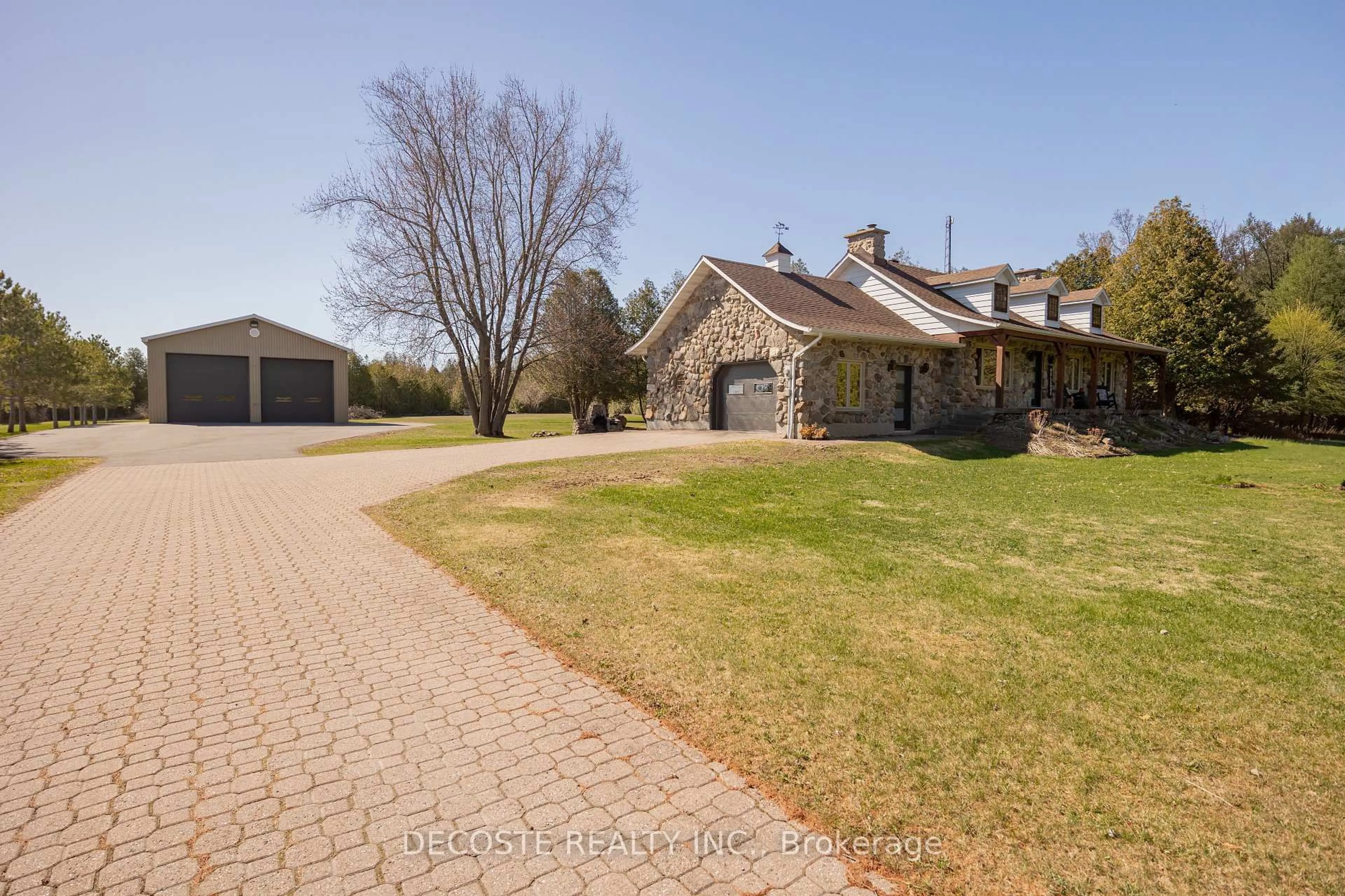 A pic from outside/outdoor area/front of a property/back of a property/a pic from drone, street for 21410 County 10 Rd, North Glengarry Ontario K0C 1A0
