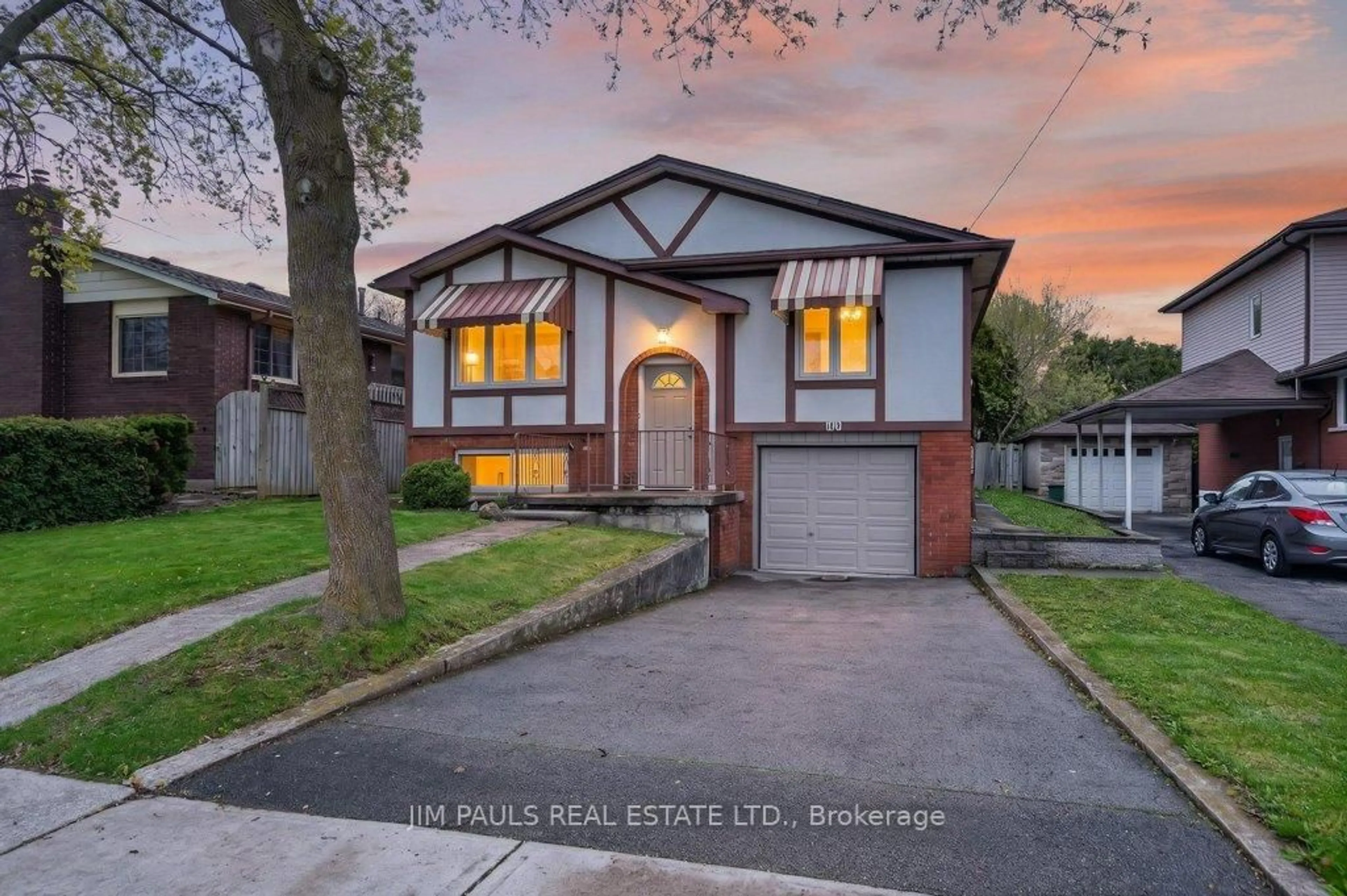 Home with brick exterior material, street for 190 Deschene Ave, Hamilton Ontario L9A 3K2