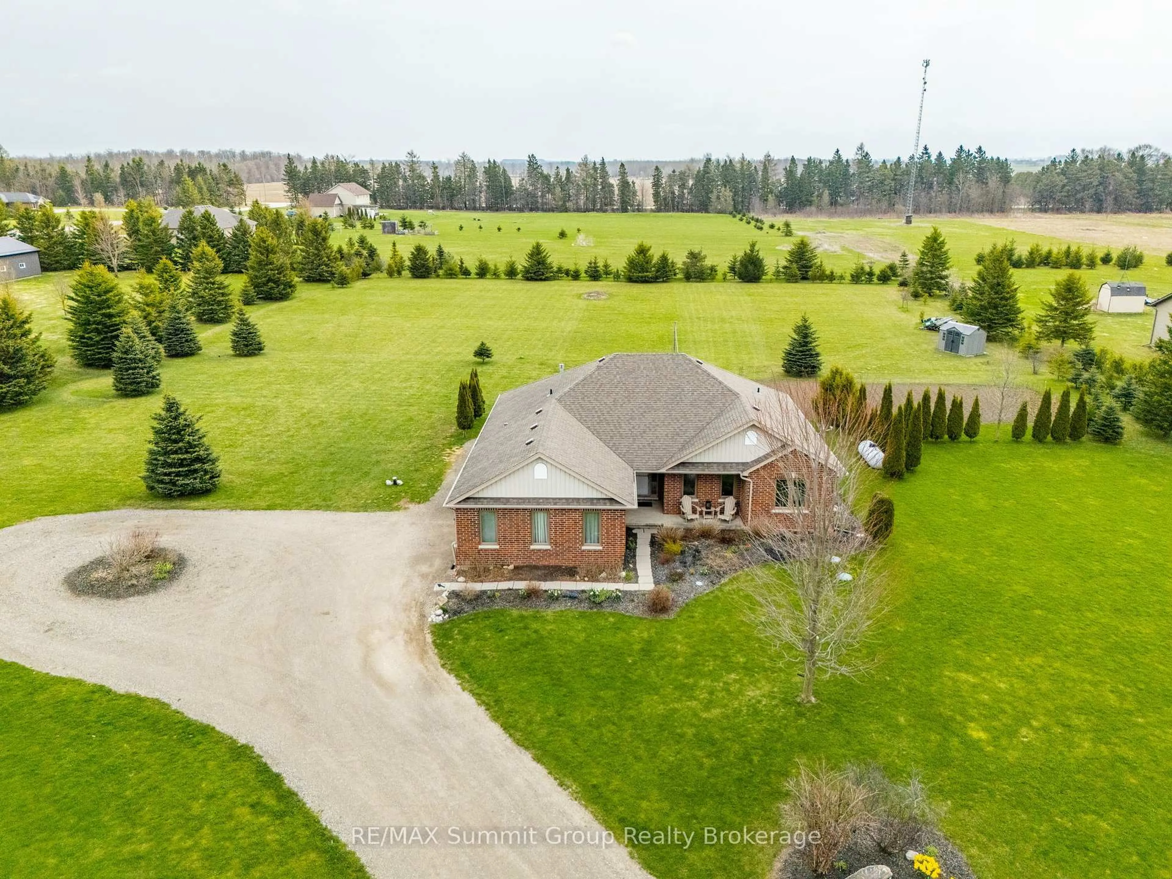 A pic from outside/outdoor area/front of a property/back of a property/a pic from drone, unknown for 15 Mount Haven Cres, East Luther Grand Valley Ontario L9W 5Y9