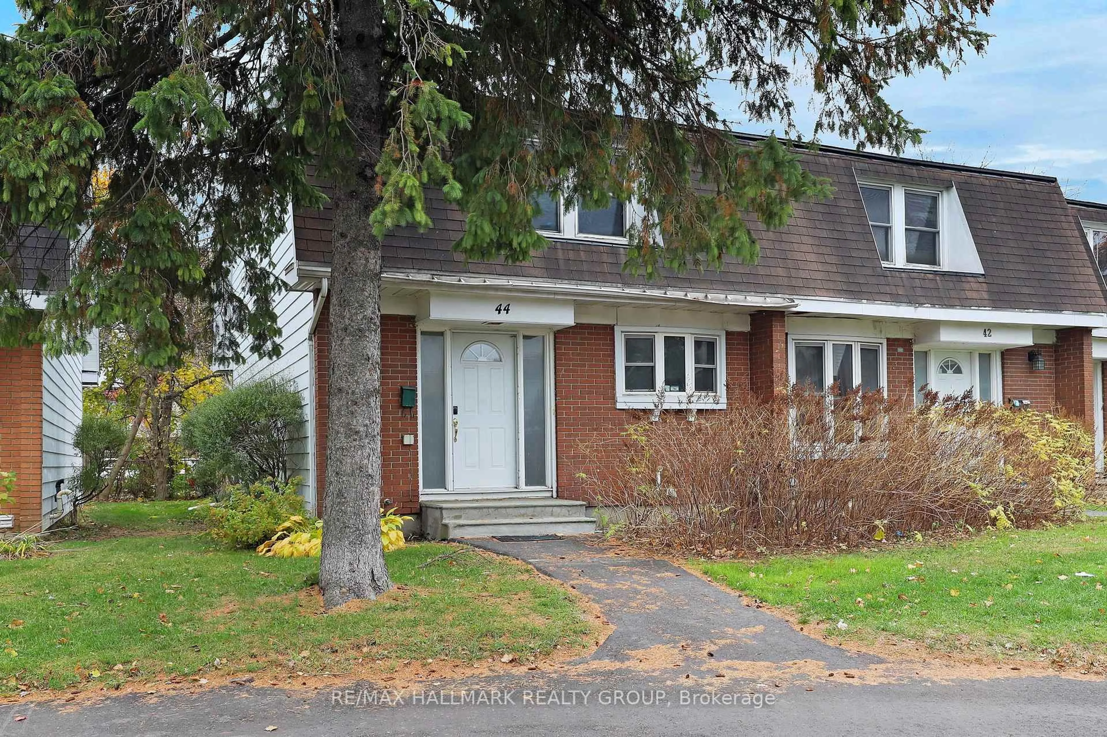 Home with brick exterior material, street for 920 Dynes Rd #44, Ottawa Ontario K2C 0G8