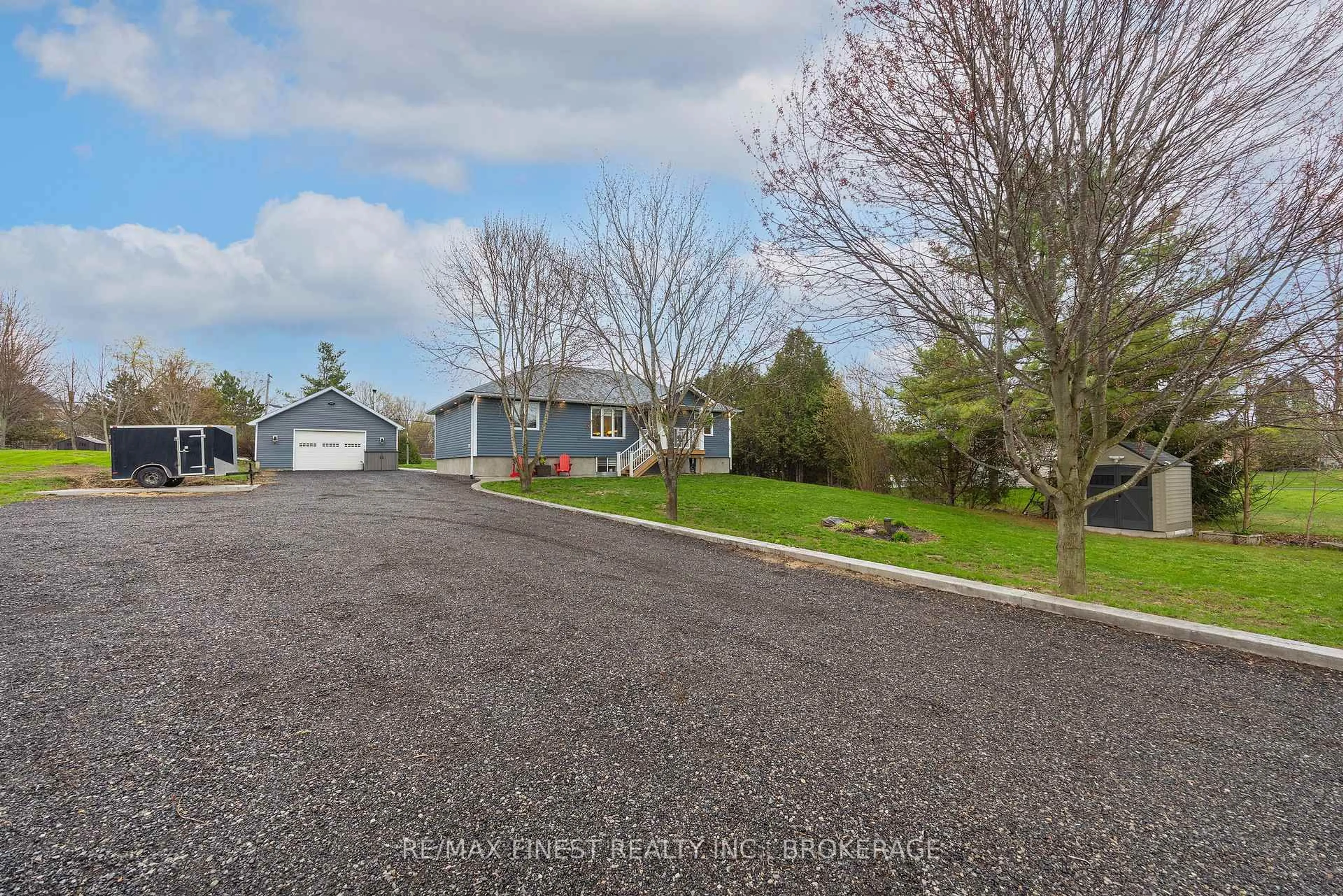 A pic from outside/outdoor area/front of a property/back of a property/a pic from drone, street for 4173 Mangan Blvd, Seeley's Bay Ontario K0H 2N0