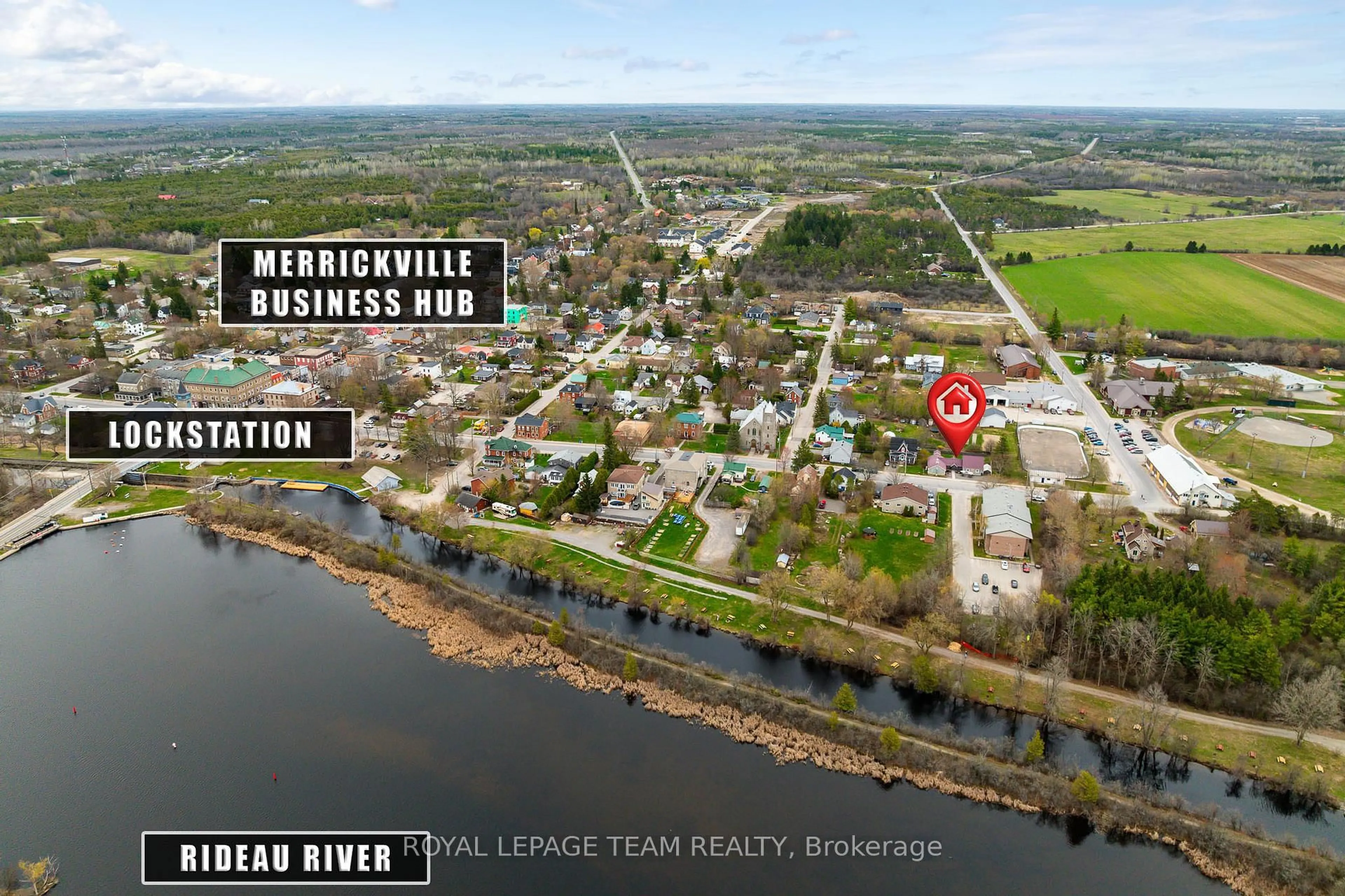 A pic from outside/outdoor area/front of a property/back of a property/a pic from drone, water/lake/river/ocean view for 318 Main St, Merrickville-Wolford Ontario K0G 1N0