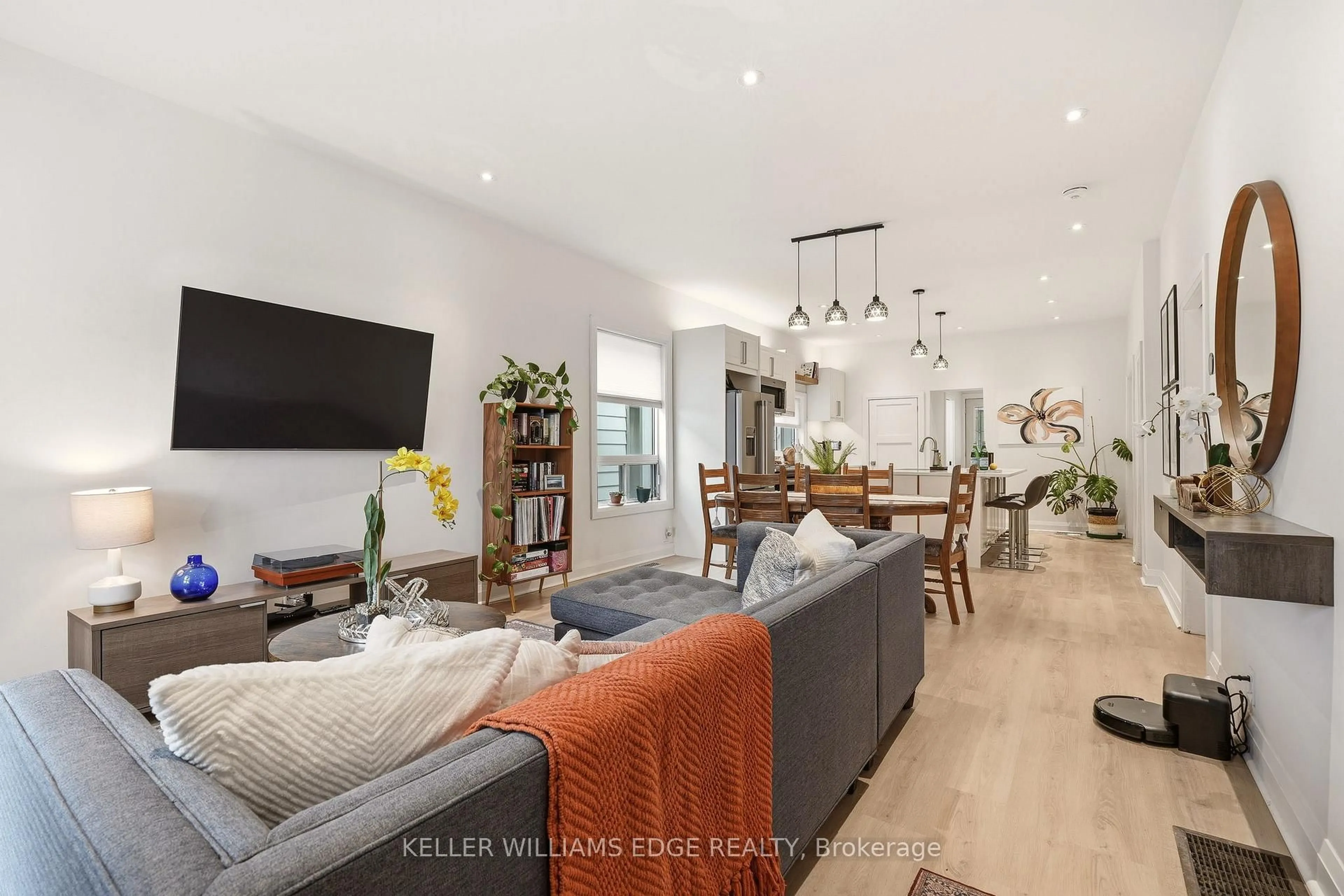 Unknown for 14 Holme St, Brantford Ontario N3T 4Z6