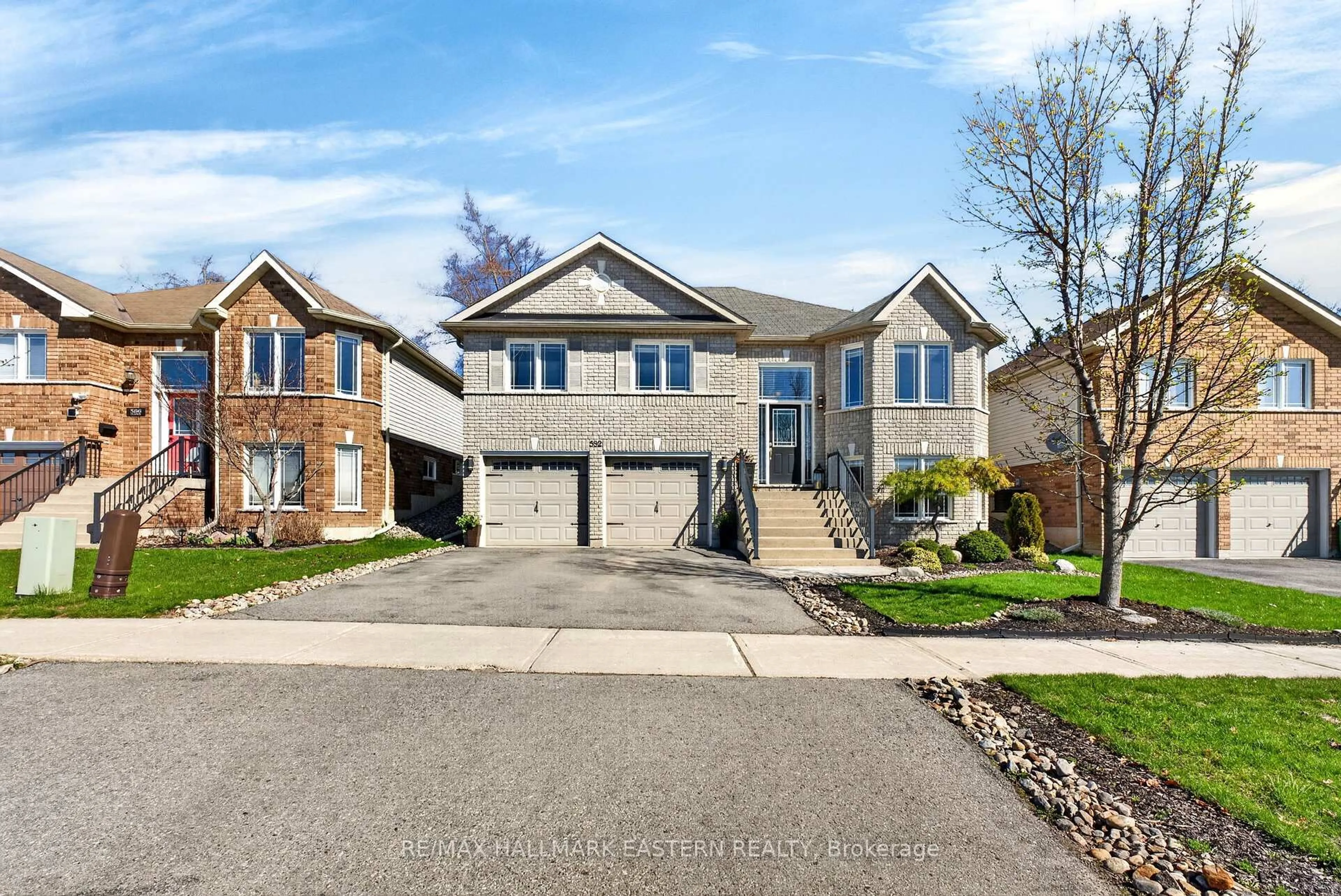 Home with brick exterior material, street for 582 Clancy Cres, Peterborough Ontario K9K 2S2