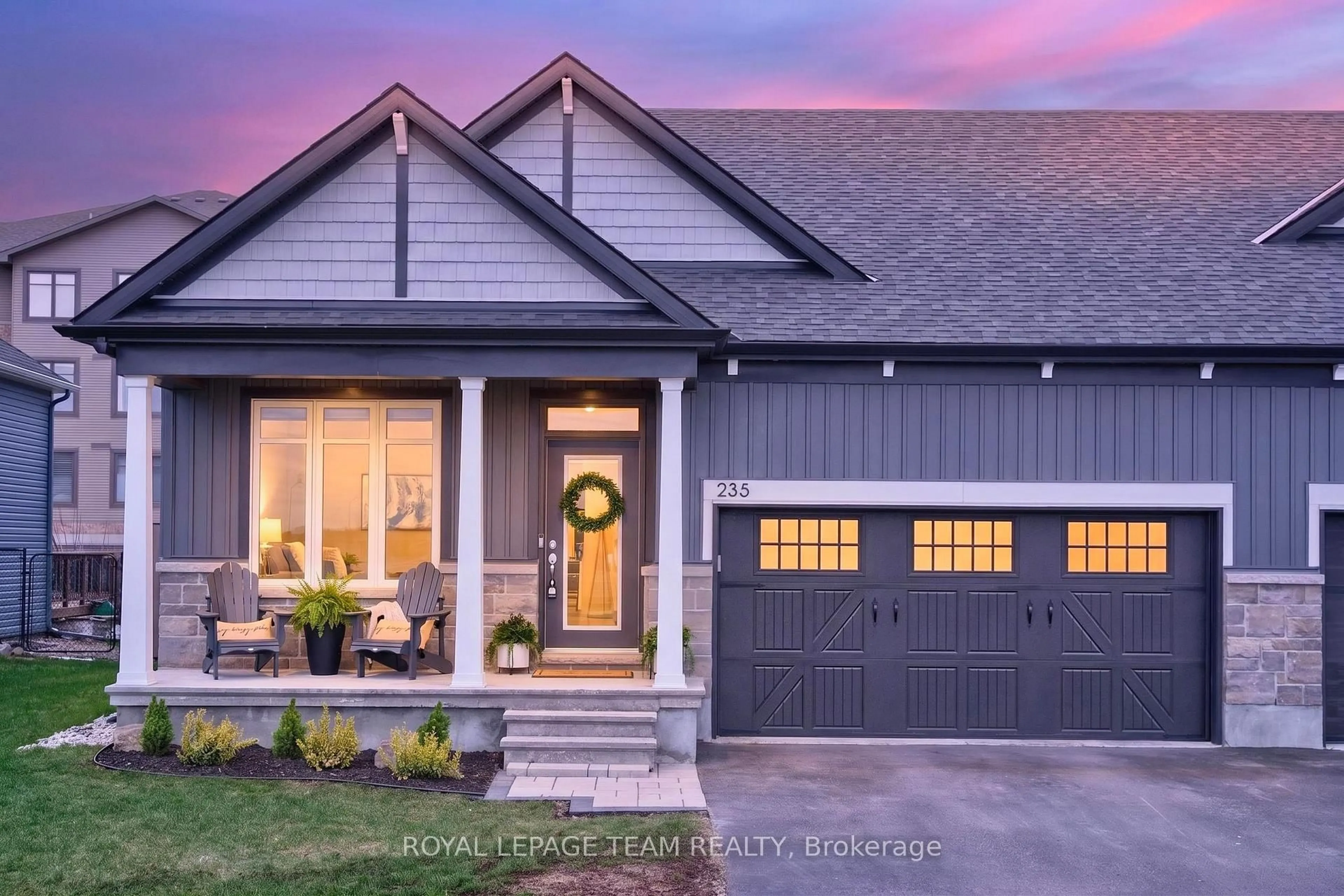 Home with vinyl exterior material, street for 235 Shinny Ave, Ottawa Ontario K2V 0B9