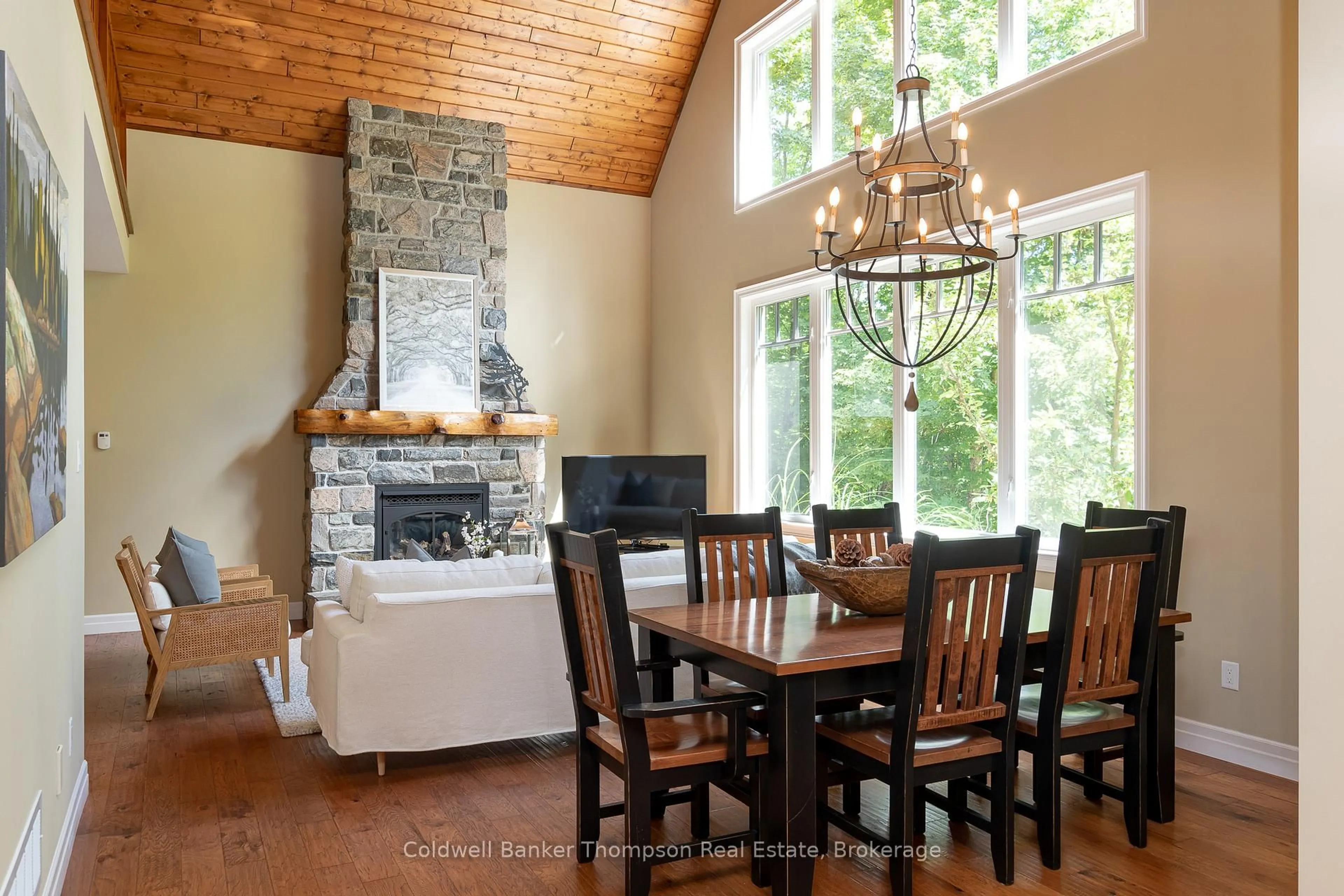 Dining room, unknown for 11 Forest Hill Lane, Huntsville Ontario P1H 2N5