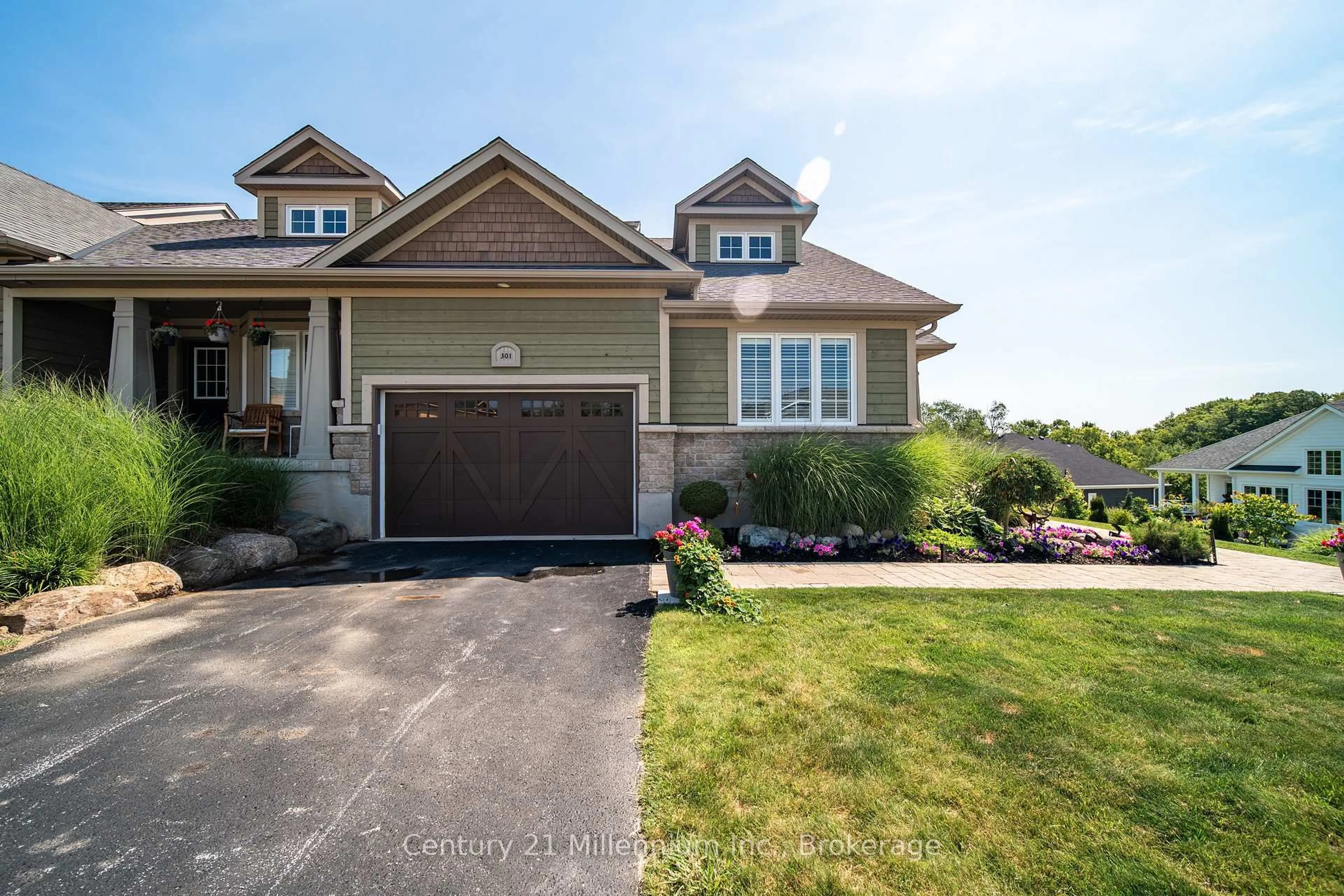 Home with brick exterior material, street for 301 Telford Tr, Georgian Bluffs Ontario N0H 1S0