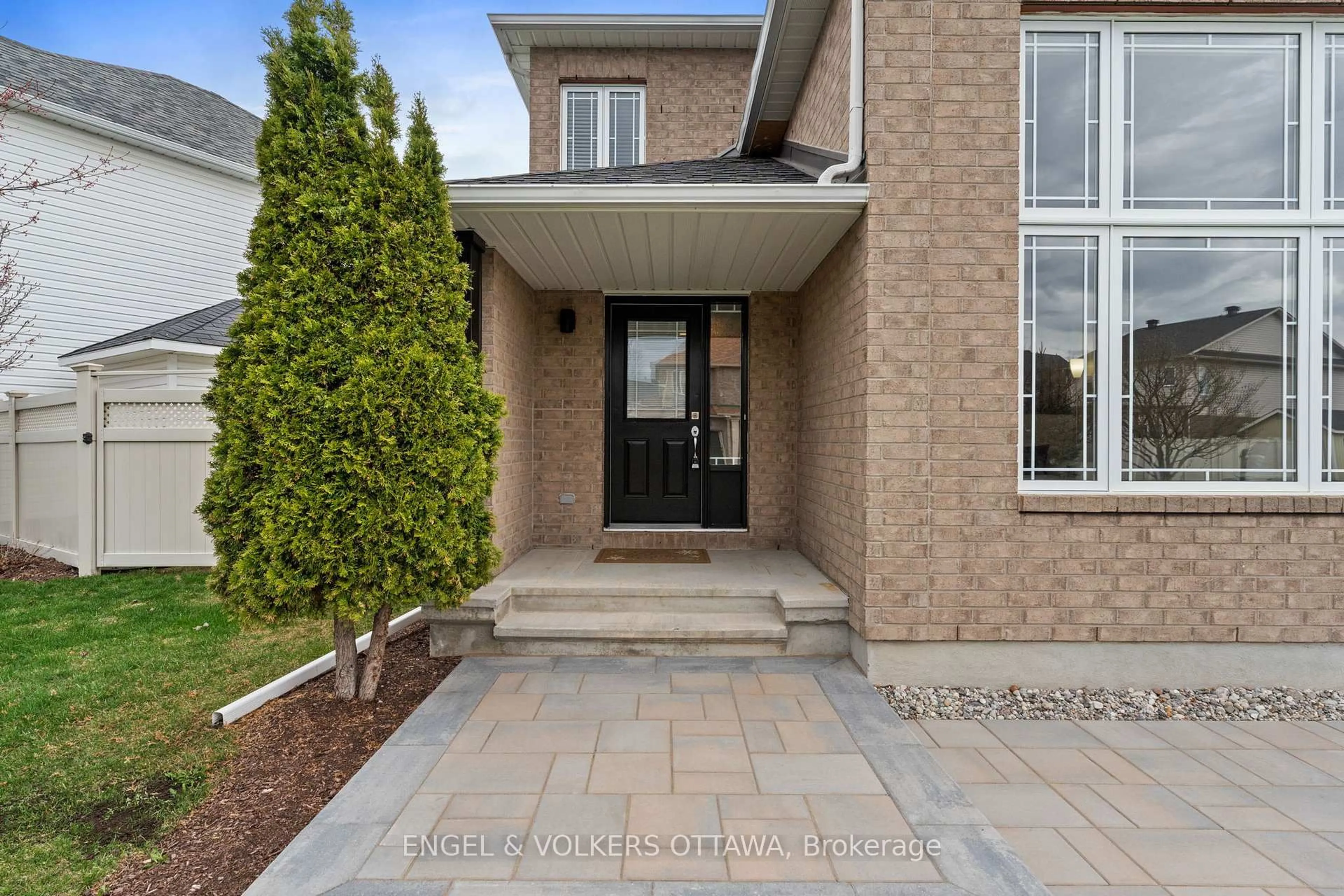 Home with brick exterior material, street for 310 Sarabella St, Ottawa Ontario K4A 0A3