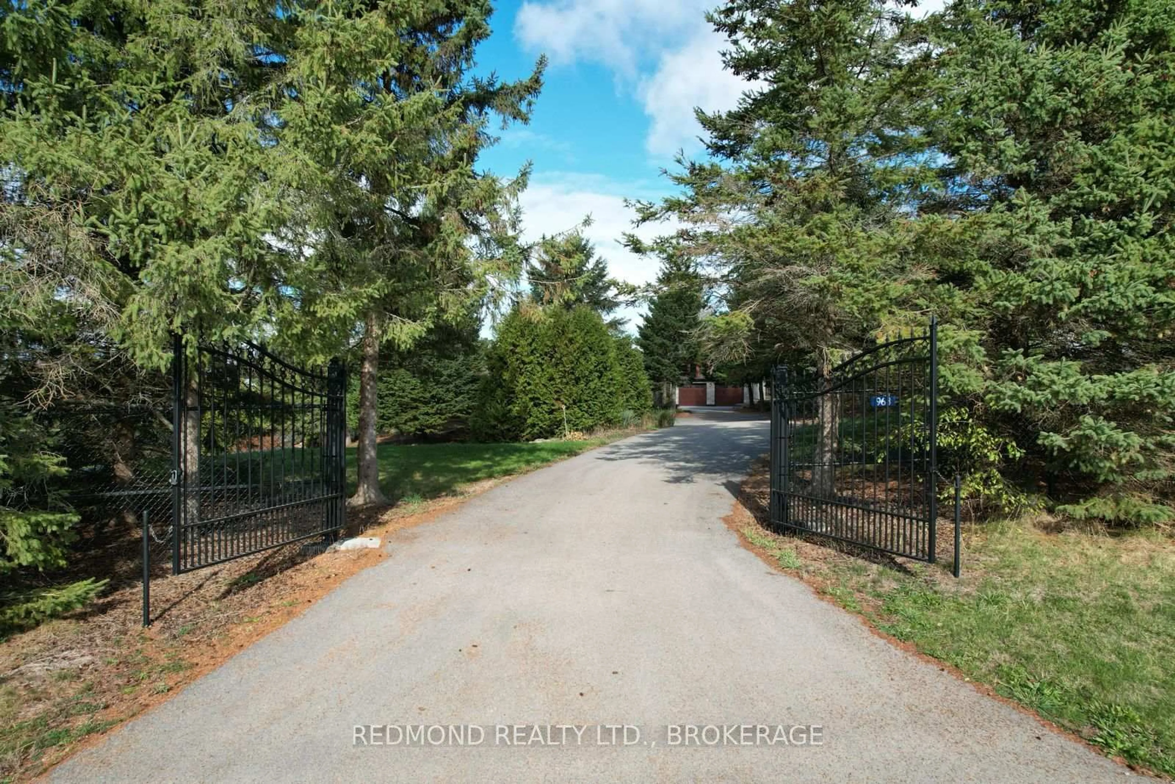 A pic from outside/outdoor area/front of a property/back of a property/a pic from drone, forest/trees view for 968 Cty Rd 2 Rd, Front of Leeds & Seeleys Bay Ontario K0E 1L0