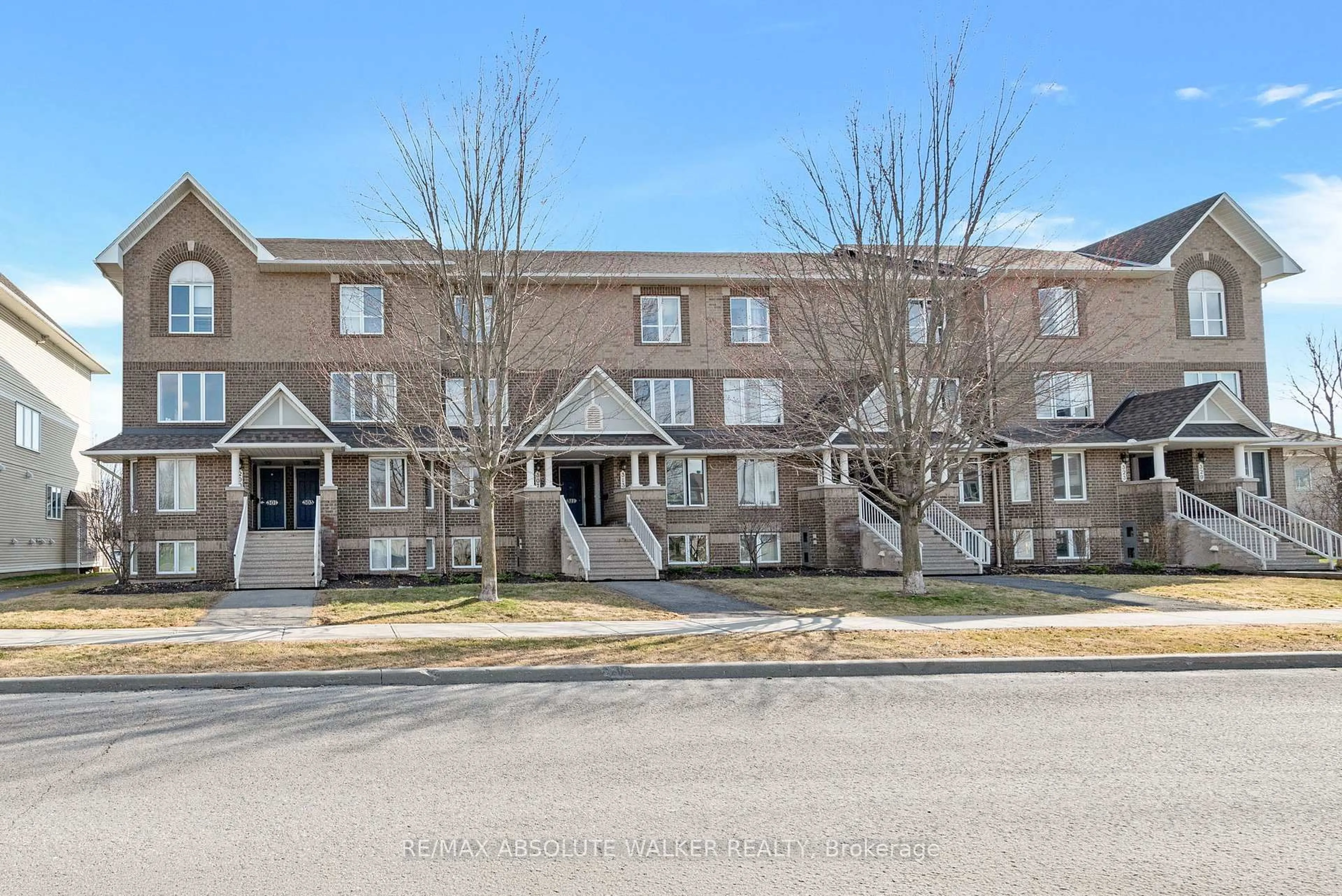 Patio, unknown for 299 Aquaview Dr #8, Ottawa Ontario K4A 0B6
