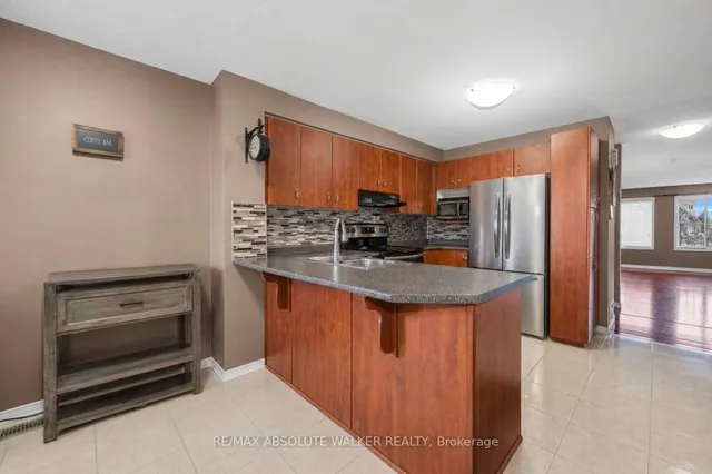 299 Aquaview Dr #8, Ottawa 5