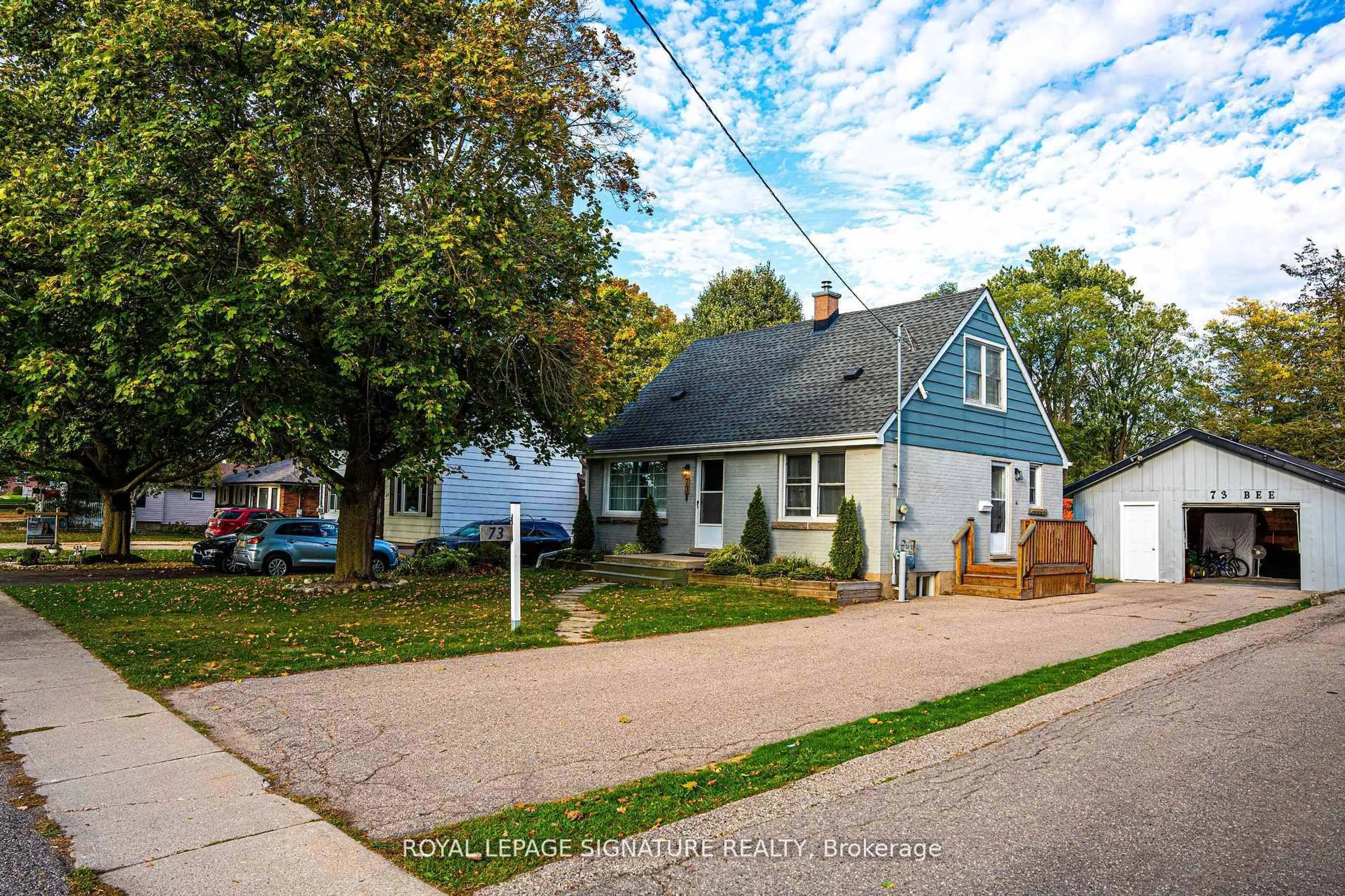 A pic from outside/outdoor area/front of a property/back of a property/a pic from drone, street for 73 Bee St, Woodstock Ontario N4S 3Z2