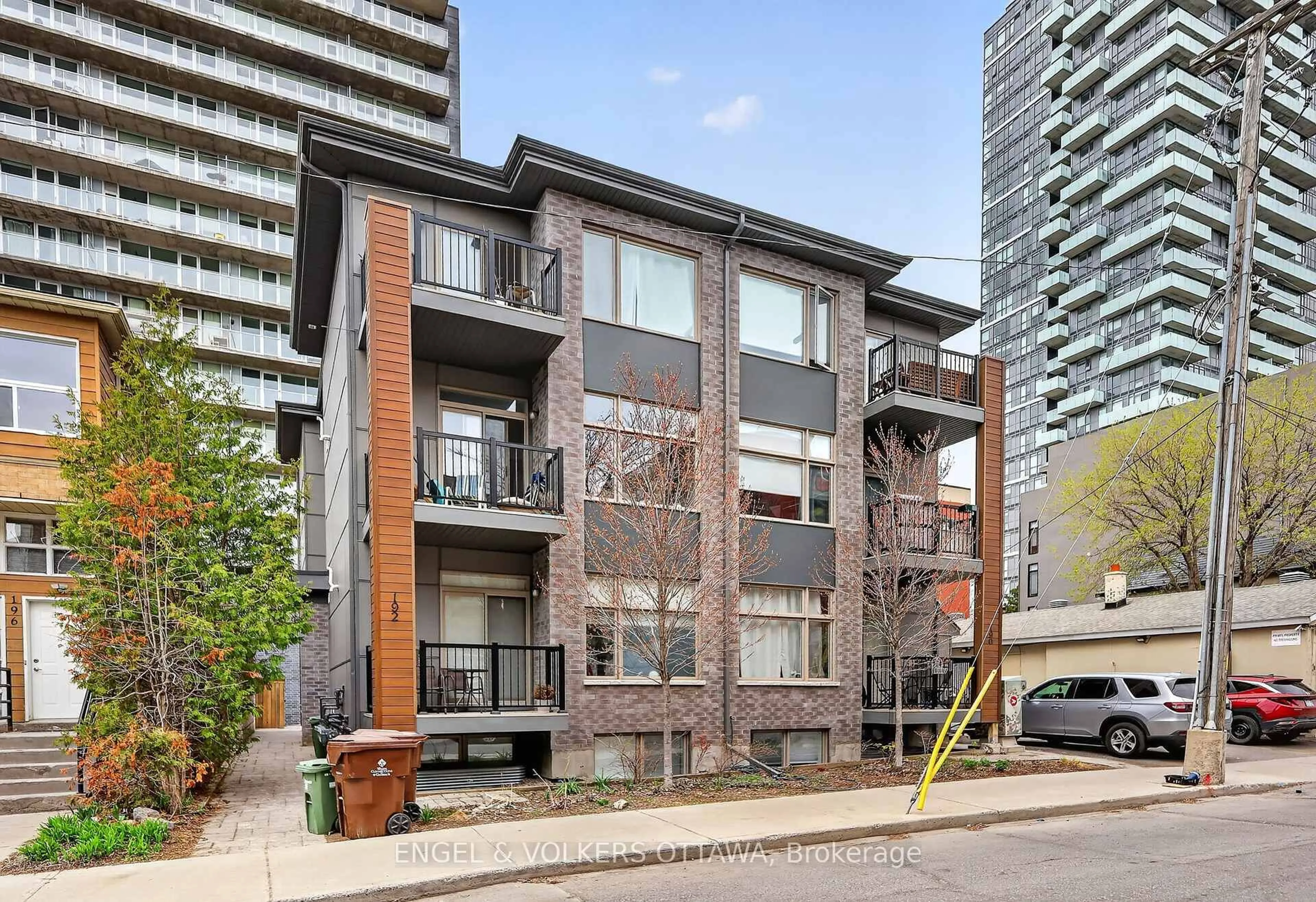 Unknown for 192 Forward Ave #A, Ottawa Ontario K1Y 4H2