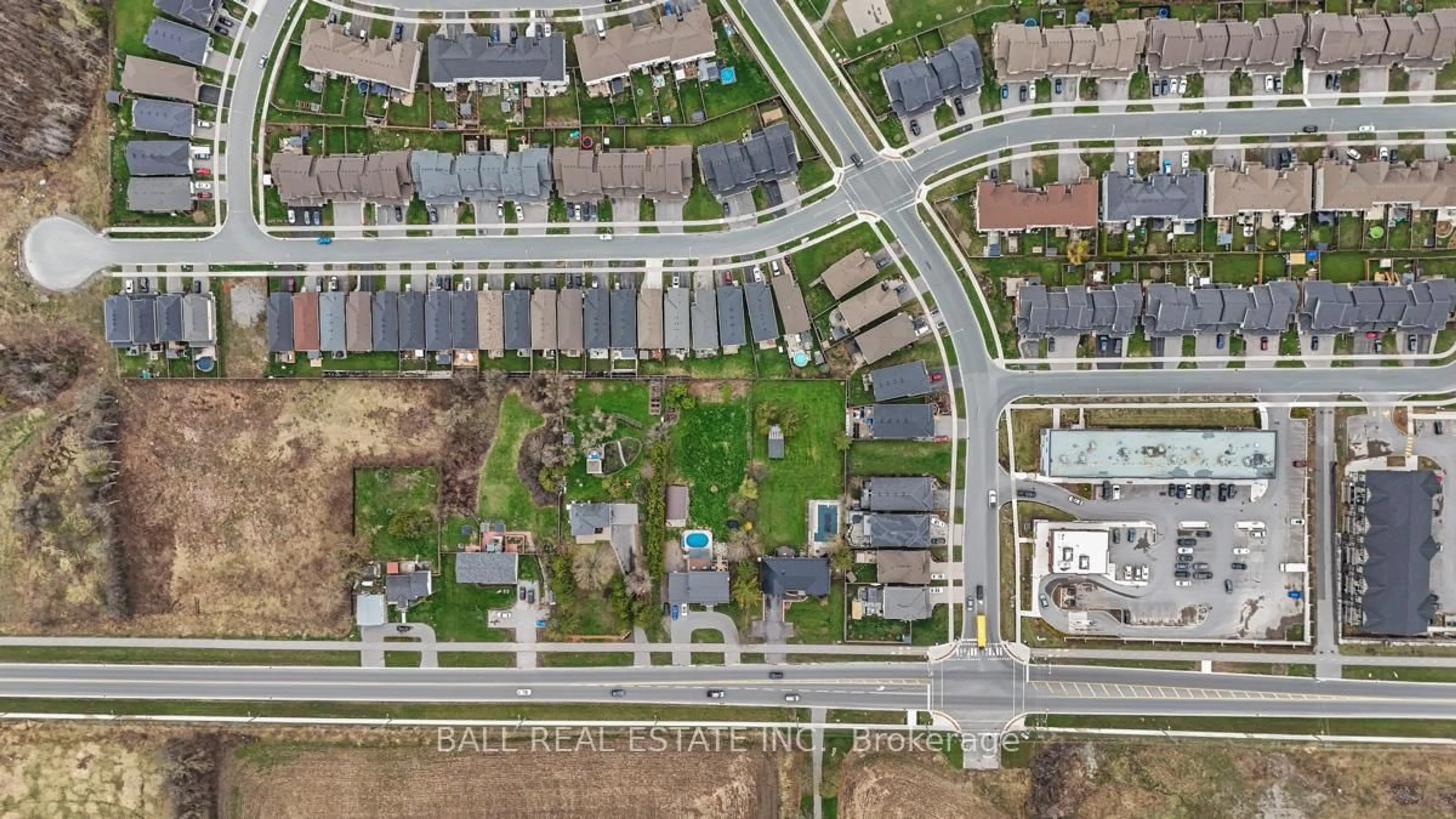 A pic from outside/outdoor area/front of a property/back of a property/a pic from drone, street for 270 Louden Terr, Peterborough Ontario K9J 0C3