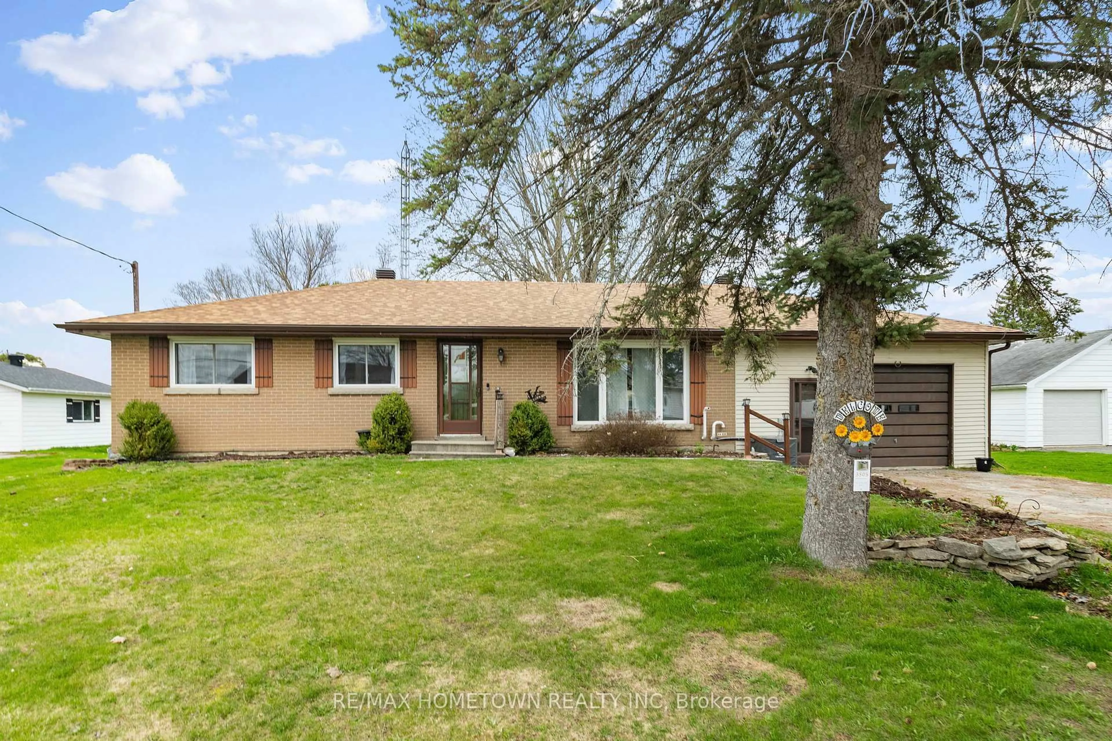 Home with vinyl exterior material, street for 3505 Charleville Rd, Augusta Ontario K0E 1T0