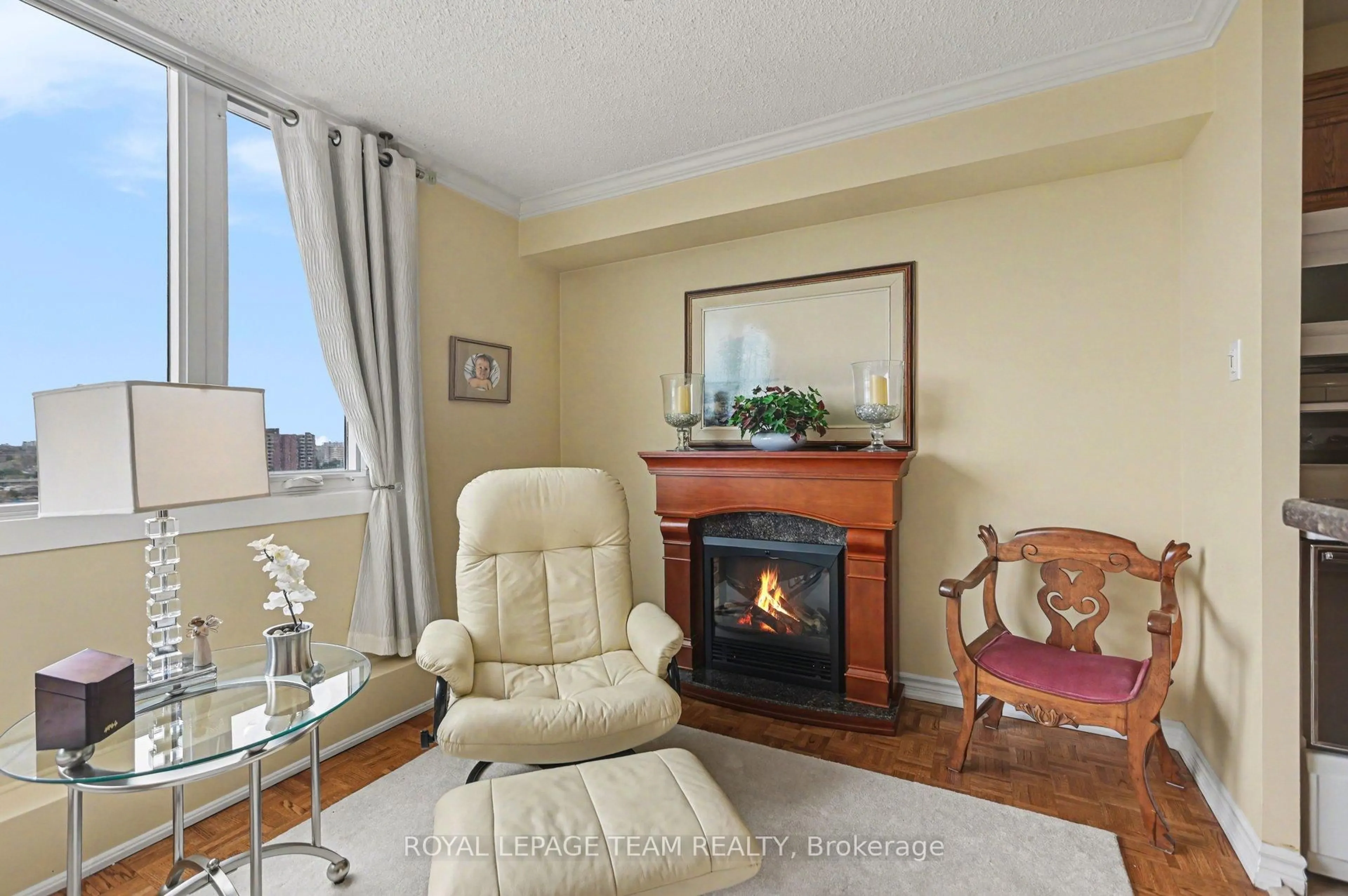 Living room with furniture, unknown for 2625 Regina St #1101, Ottawa Ontario K2B 5W8