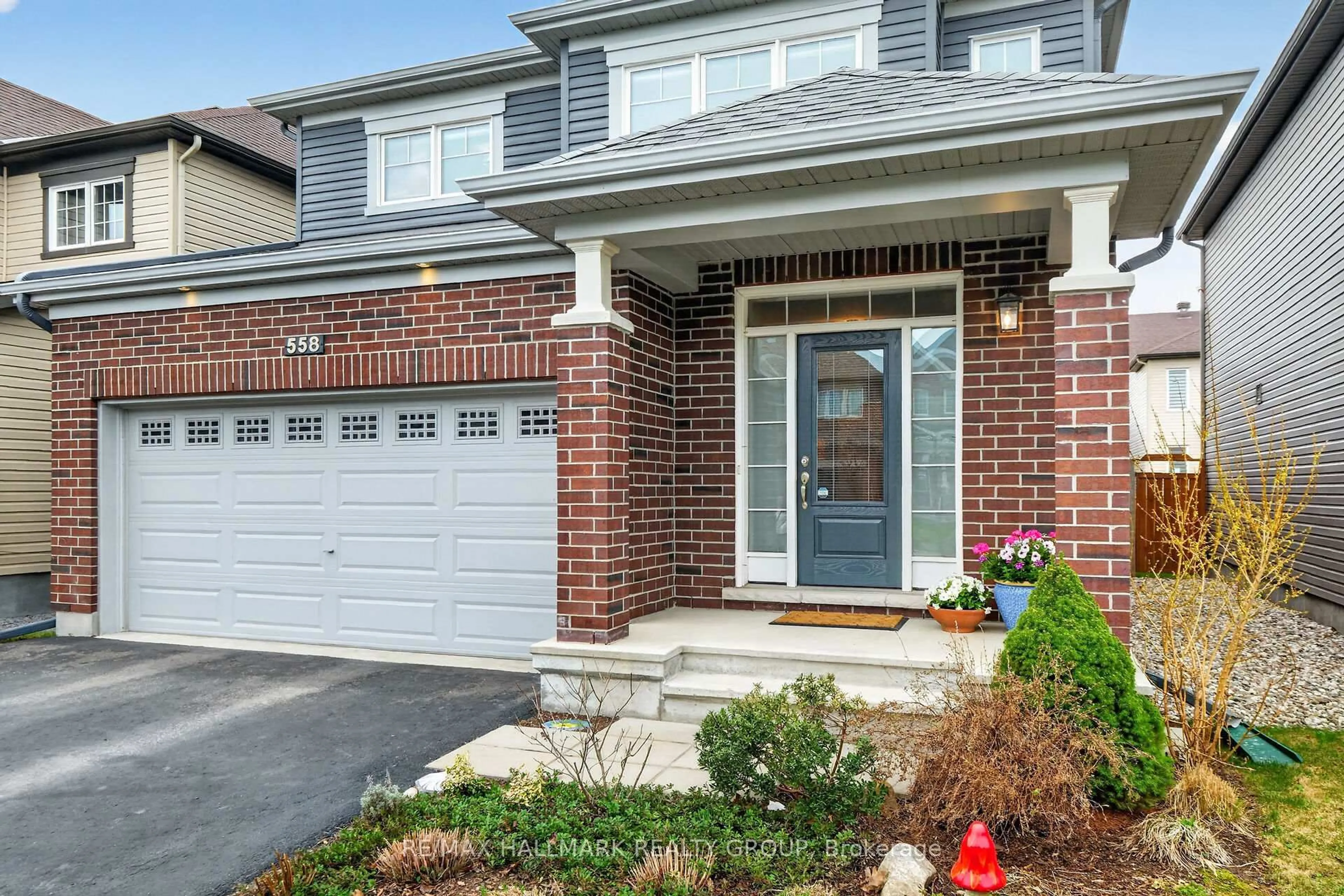 Home with brick exterior material, street for 558 Genevriers St, Ottawa Ontario K4A 0Y9
