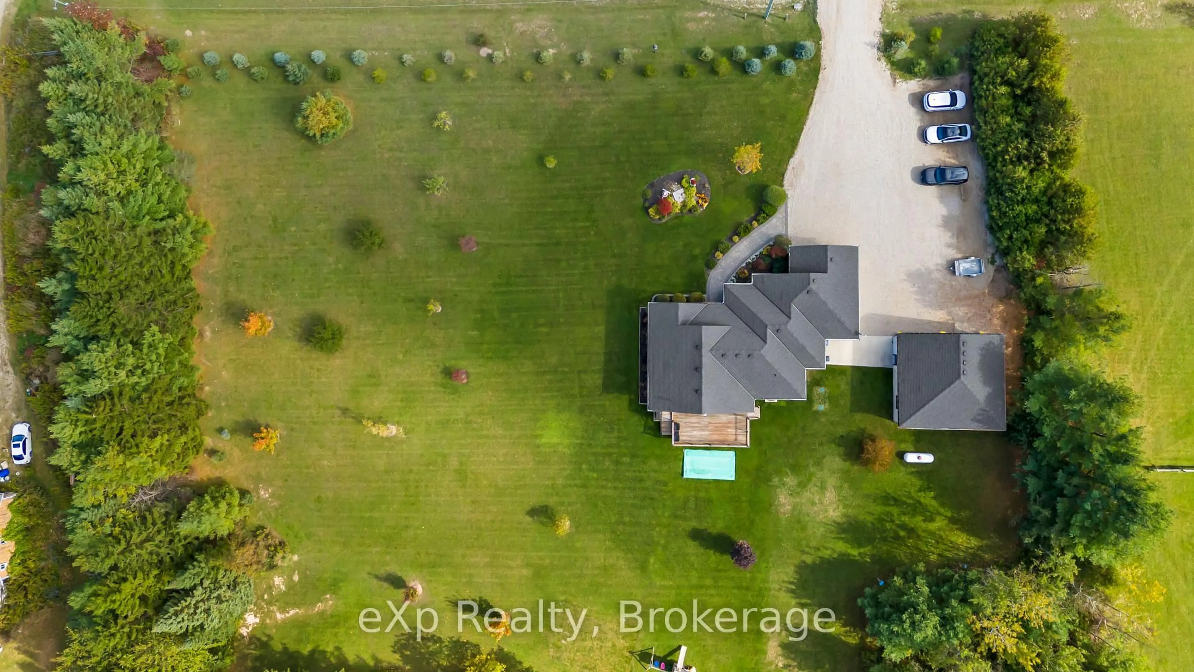 A pic from outside/outdoor area/front of a property/back of a property/a pic from drone, unknown for 131290 Southgate 13 Sdrd, Southgate Ontario N0G 1N0