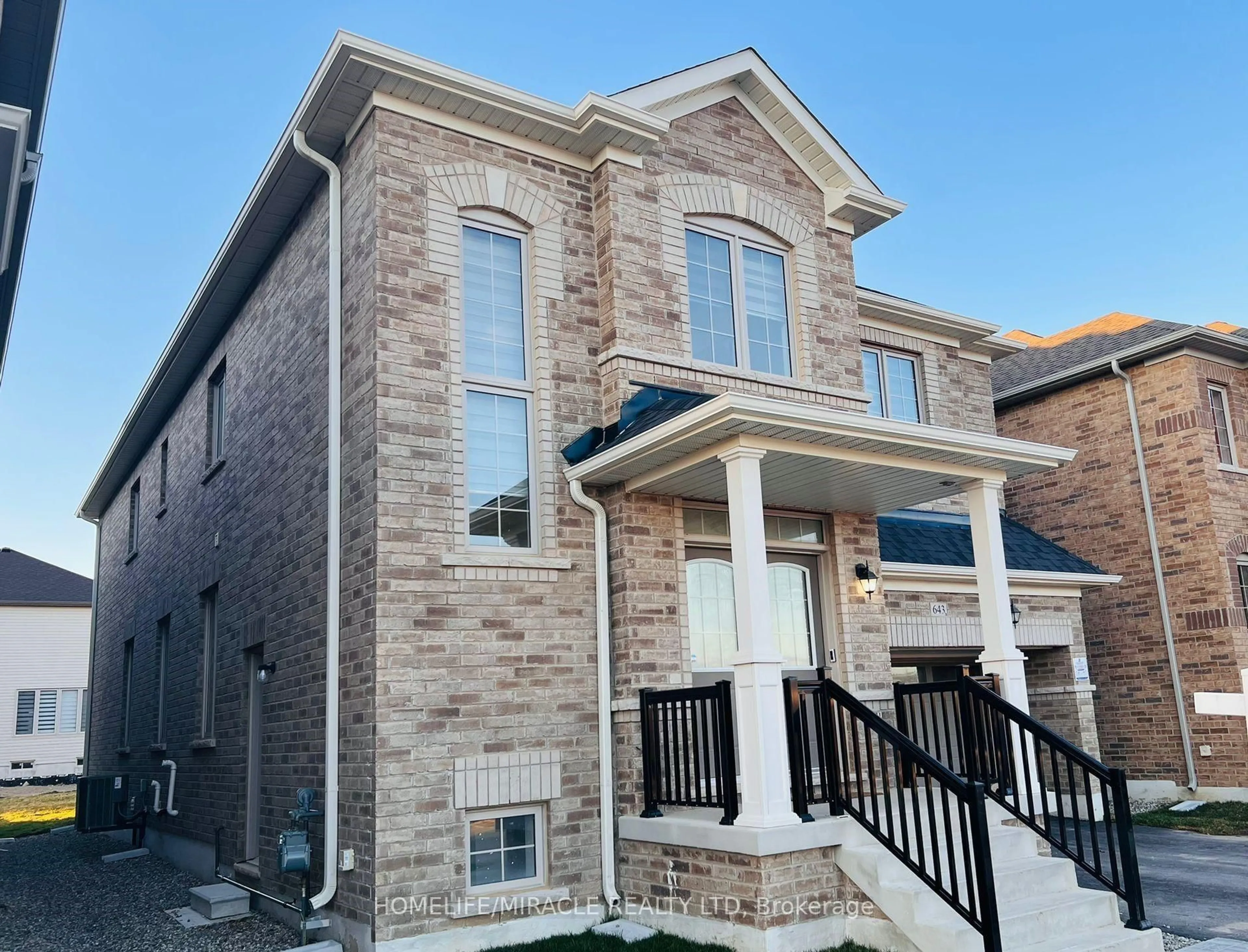 Home with brick exterior material, building for 643 Anishinaabe Dr, Shelburne Ontario L9V 3Y4