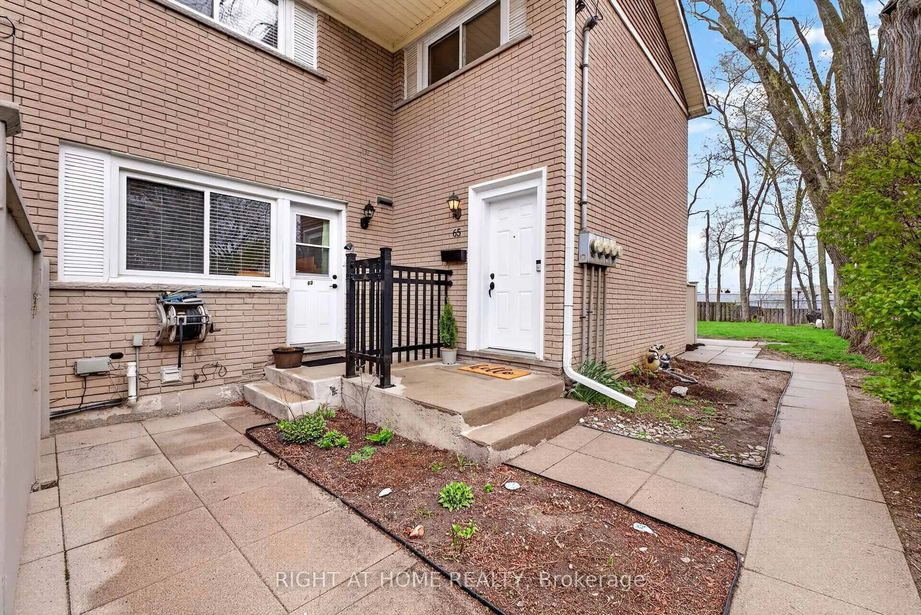Patio, street for 65 Woodman Dr, Hamilton Ontario L8K 4E2