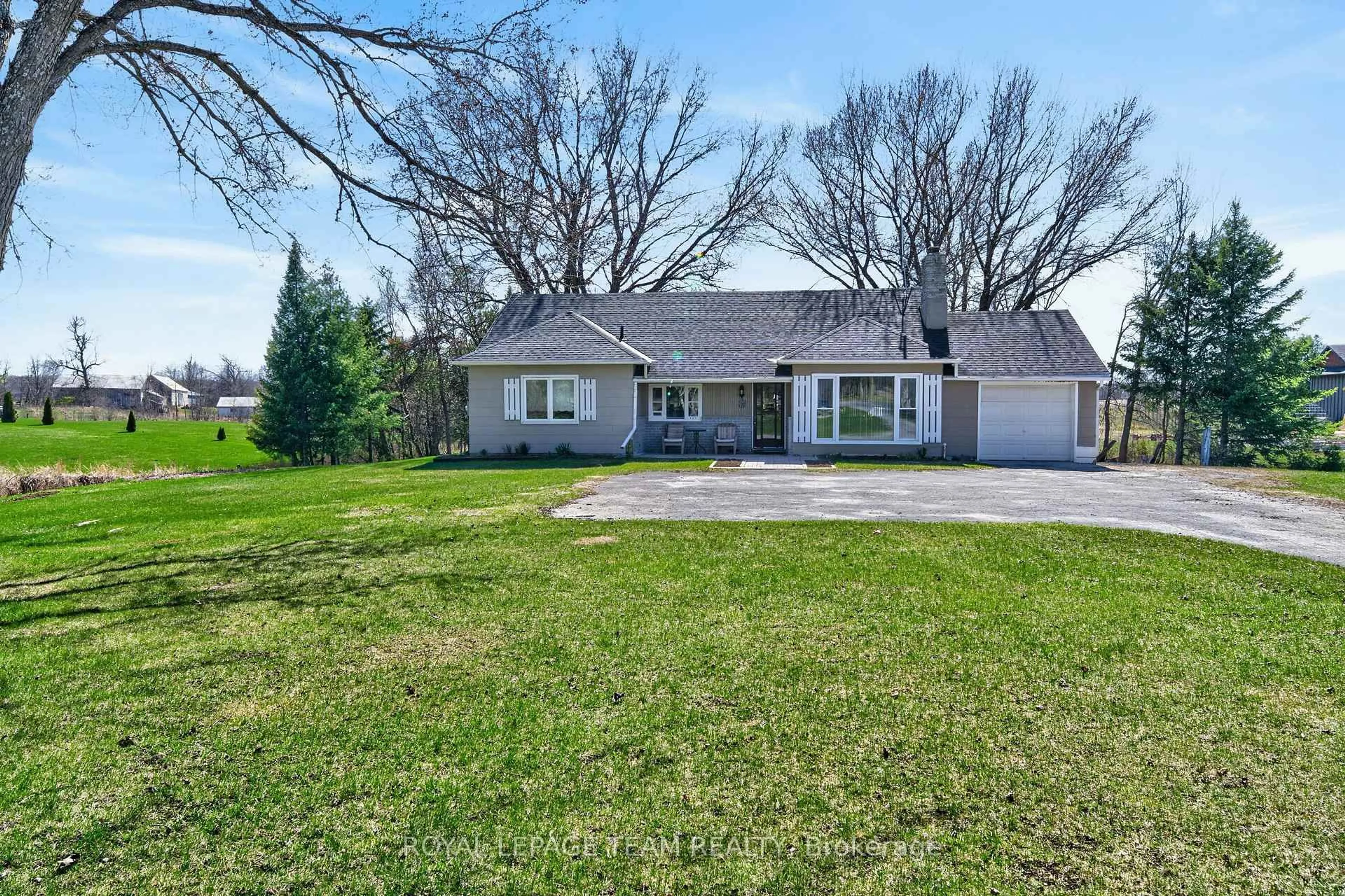 A pic from outside/outdoor area/front of a property/back of a property/a pic from drone, street for 2377 Ramsay Con 7B Ave, Almonte Ontario K0A 1A0