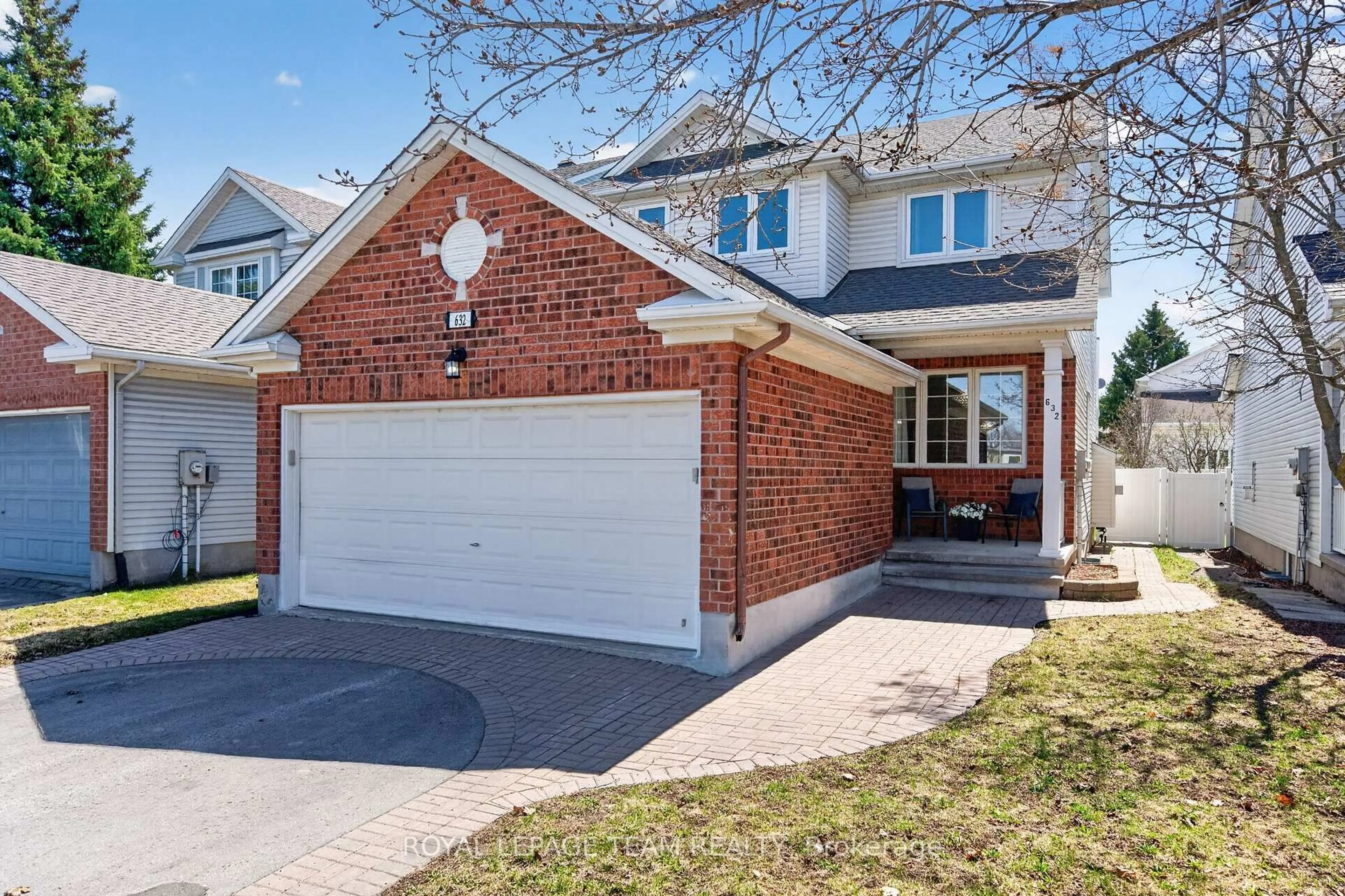 Home with brick exterior material, street for 632 Valin St, Ottawa Ontario K4A 3S9