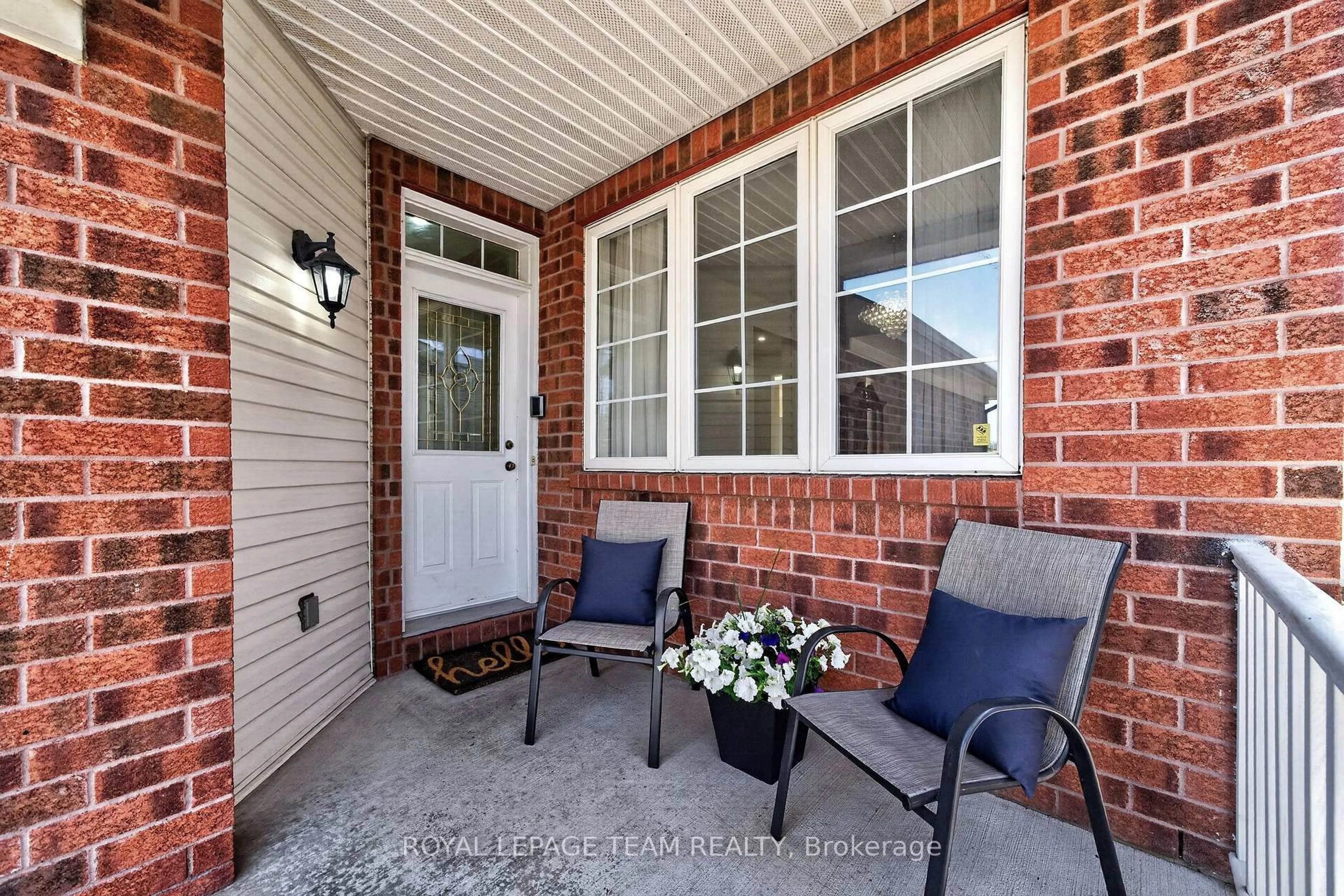 Home with brick exterior material, street for 632 Valin St, Ottawa Ontario K4A 3S9