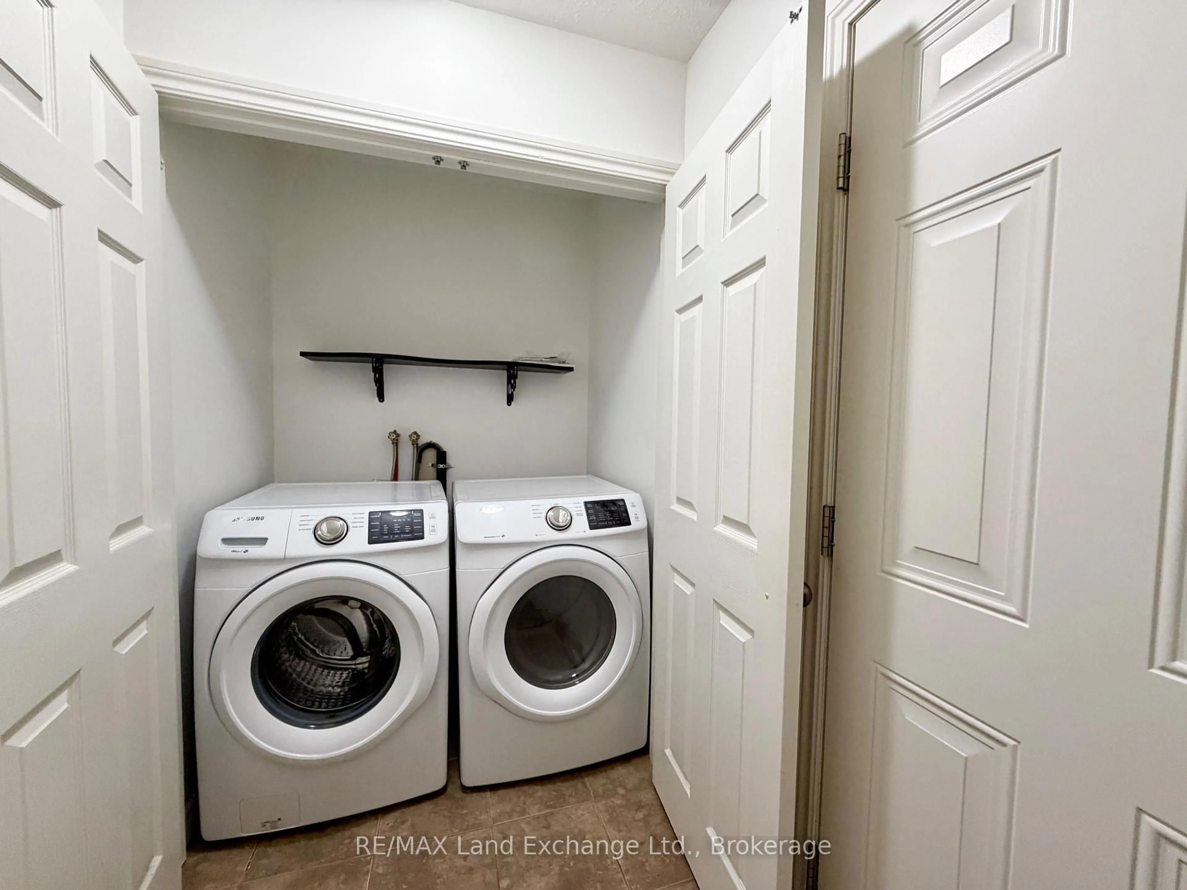 Laundry room for 223 STICKEL St, Saugeen Shores Ontario N0H 2C1