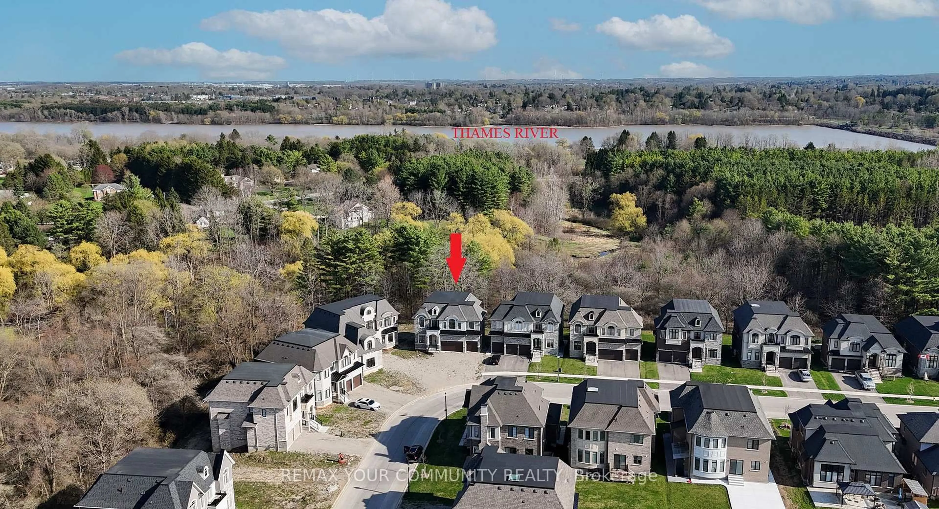 A pic from outside/outdoor area/front of a property/back of a property/a pic from drone, water/lake/river/ocean view for 353 Somme St, Woodstock Ontario N4T 0K3