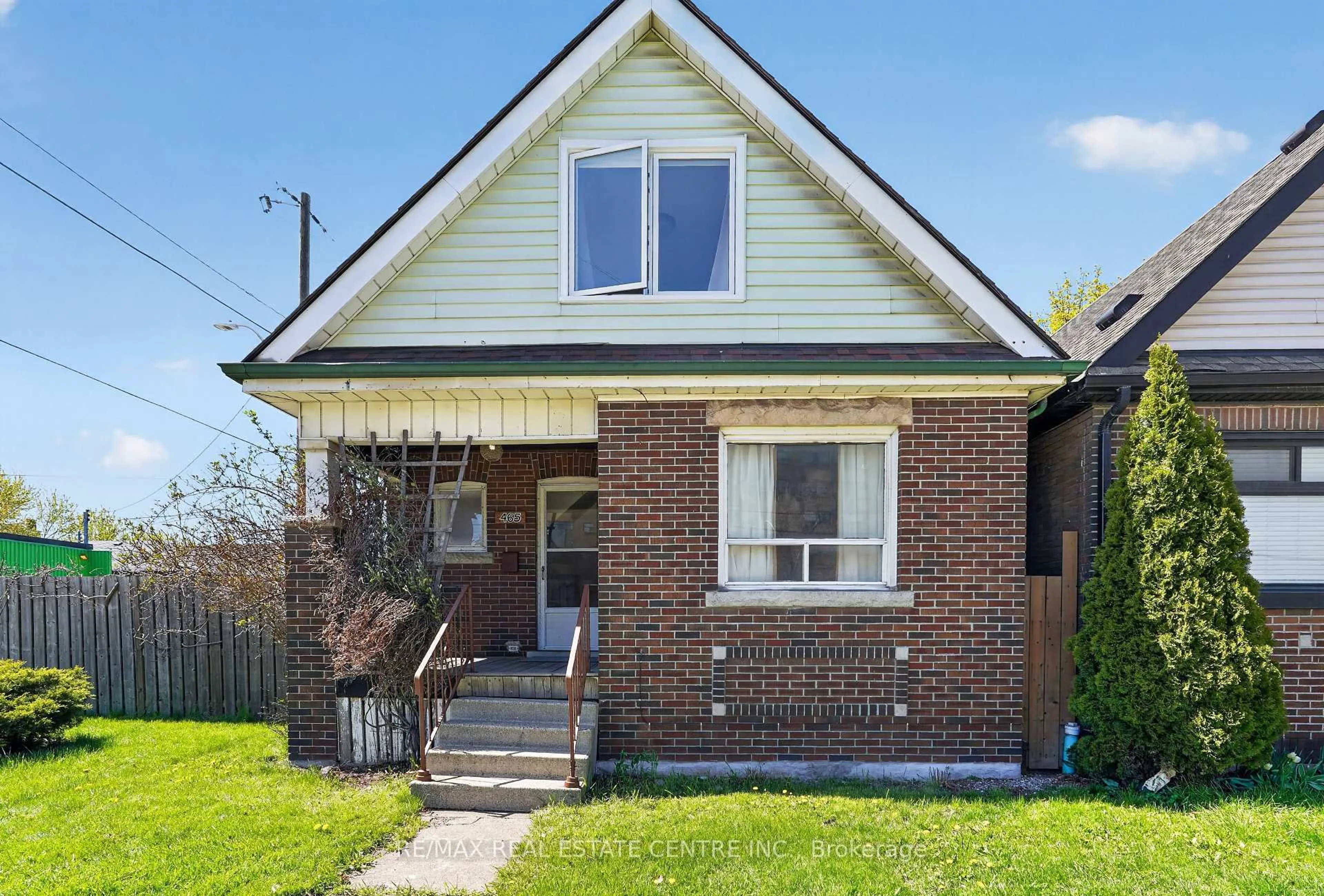 Home with brick exterior material, street for 465 Ottawa St, Hamilton Ontario L8H 4A4