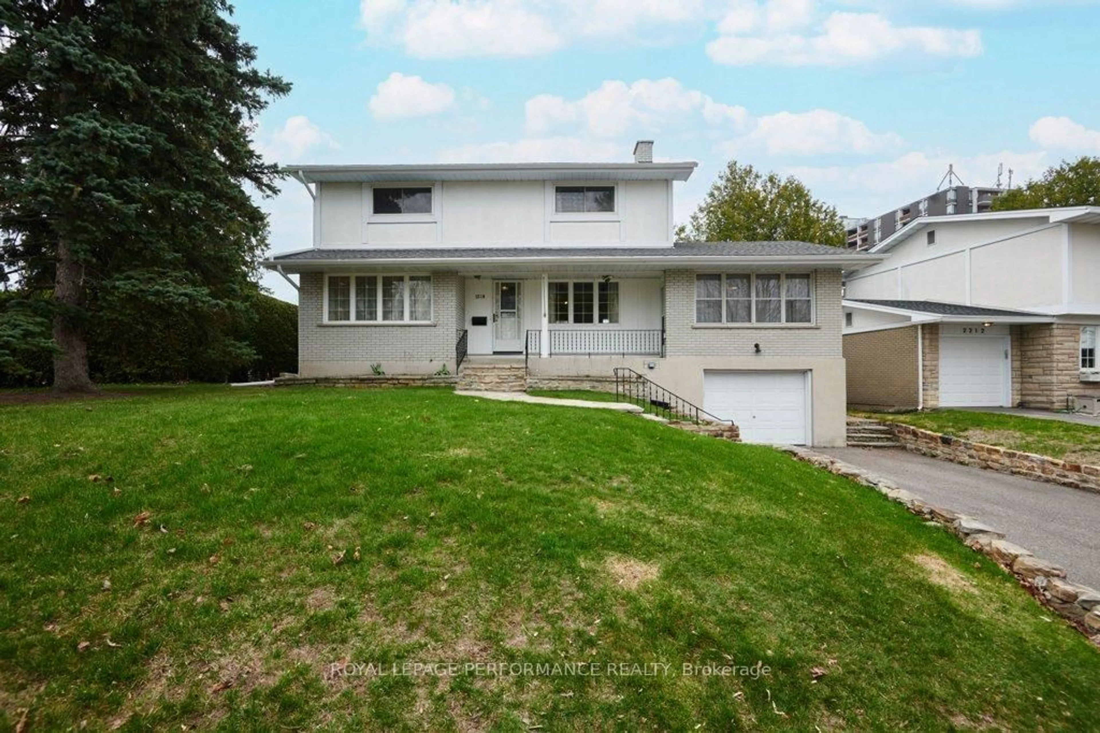 Home with vinyl exterior material, street for 2218 Aster St, Ottawa Ontario K1H 6R6