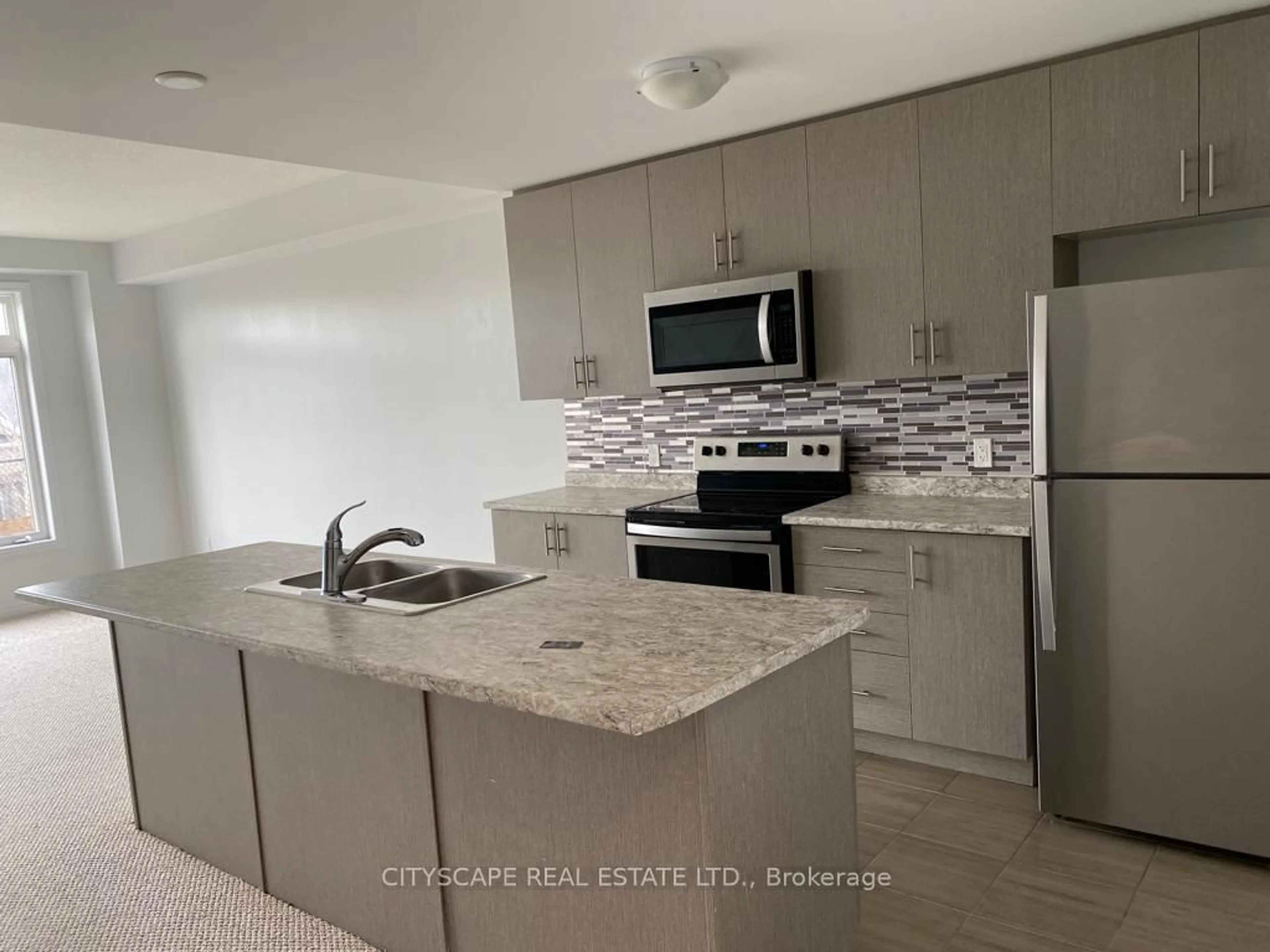 Open concept kitchen, unknown for 77 Diana Ave #7, Brantford Ontario N3T 0R6