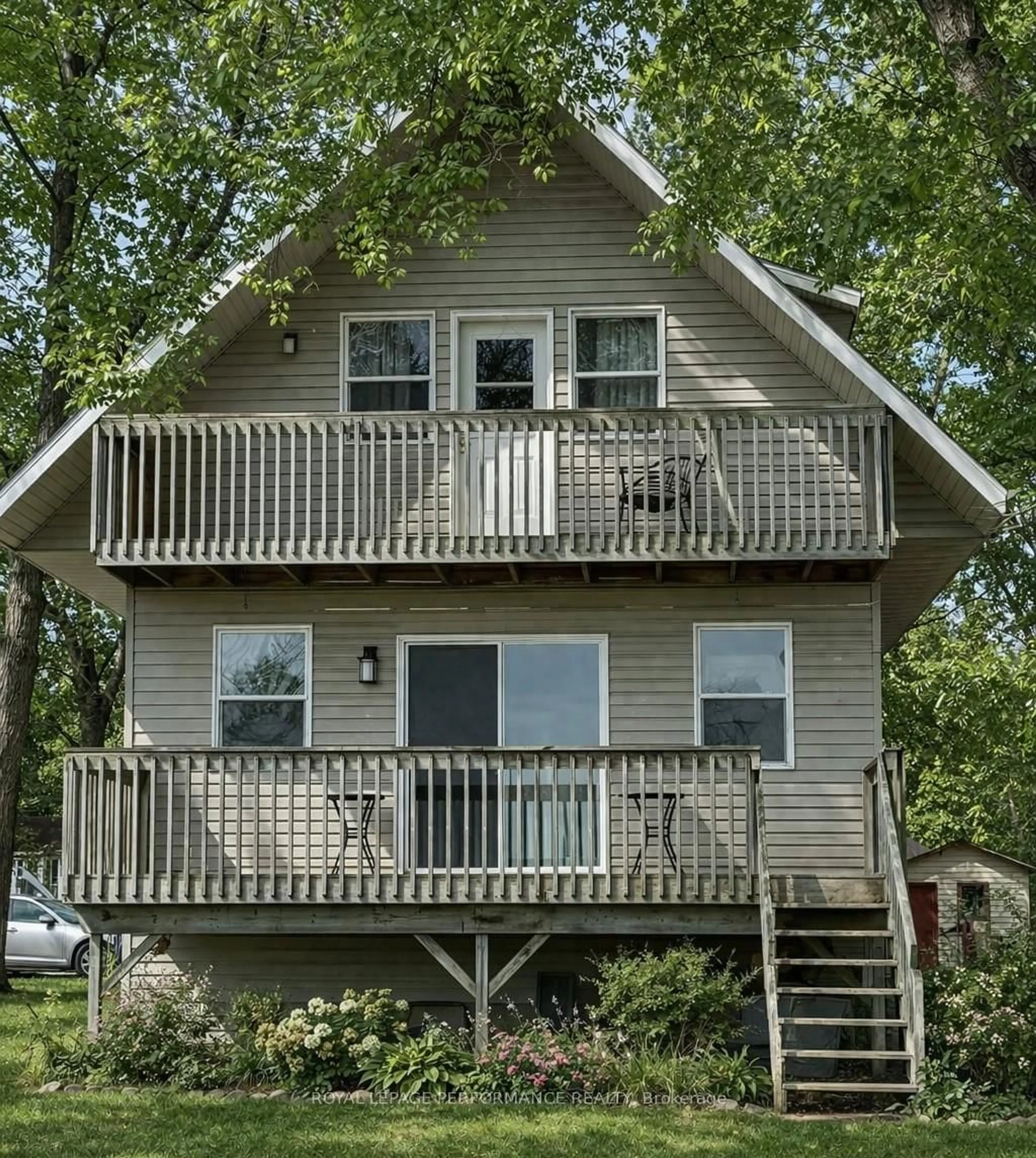 Home with vinyl exterior material, unknown for 326 Bayview Dr, Ottawa Ontario K0A 3M0