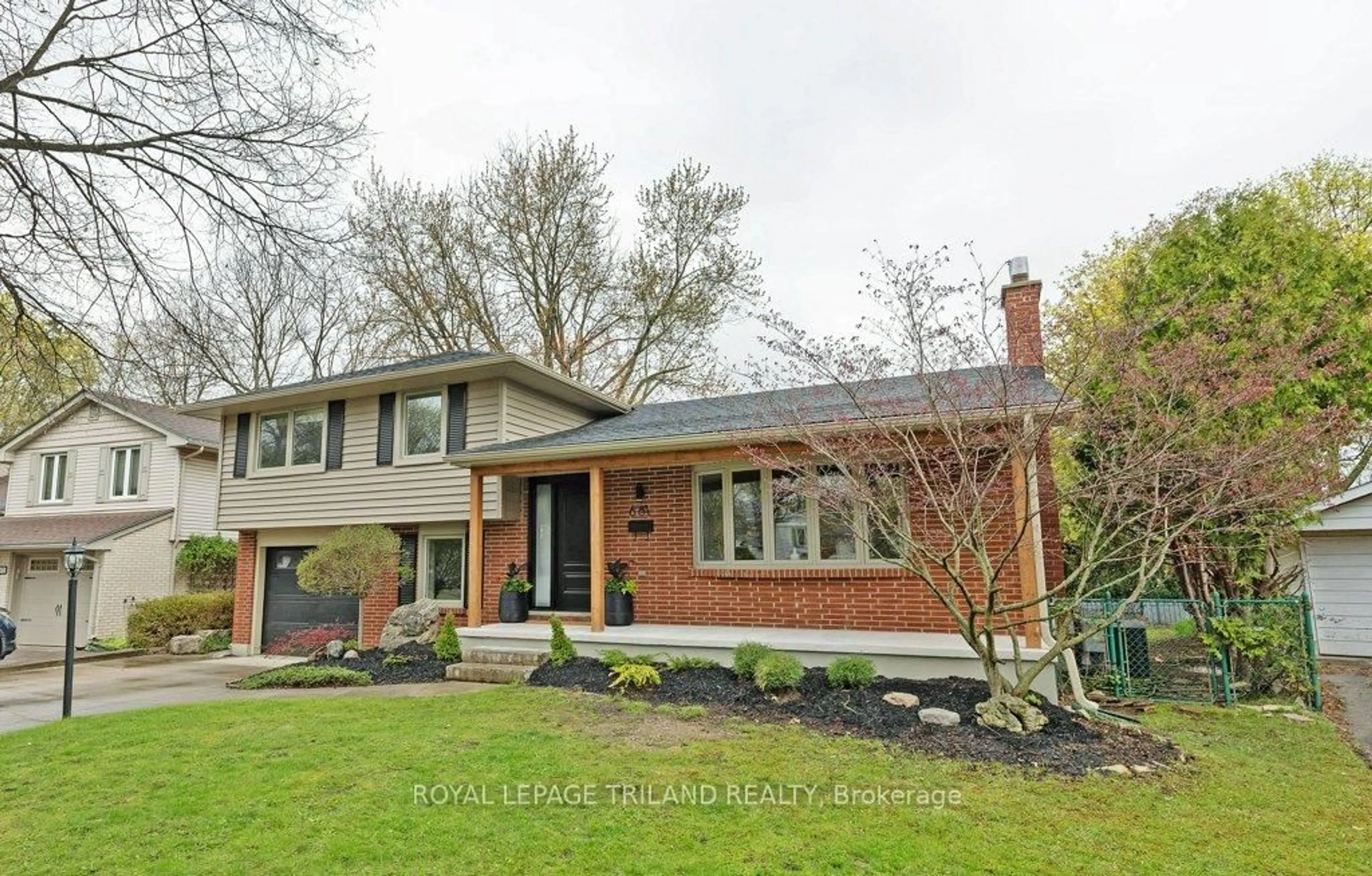 Home with brick exterior material, street for 667 GLENGYLE Cres, London North Ontario N5X 1X8