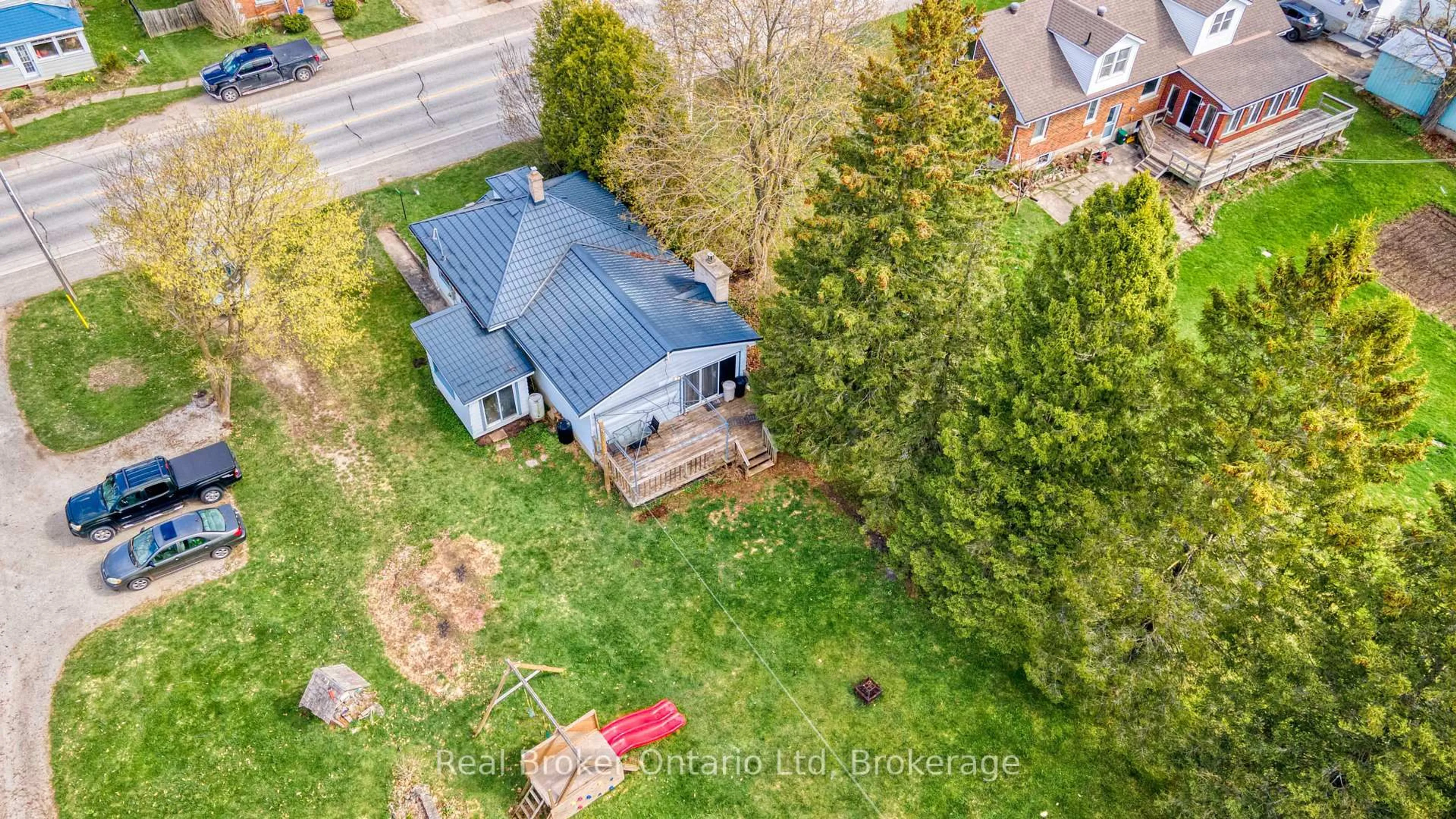 A pic from outside/outdoor area/front of a property/back of a property/a pic from drone, unknown for 102008 Grey 5 Rd, Georgian Bluffs Ontario N4K 5N5