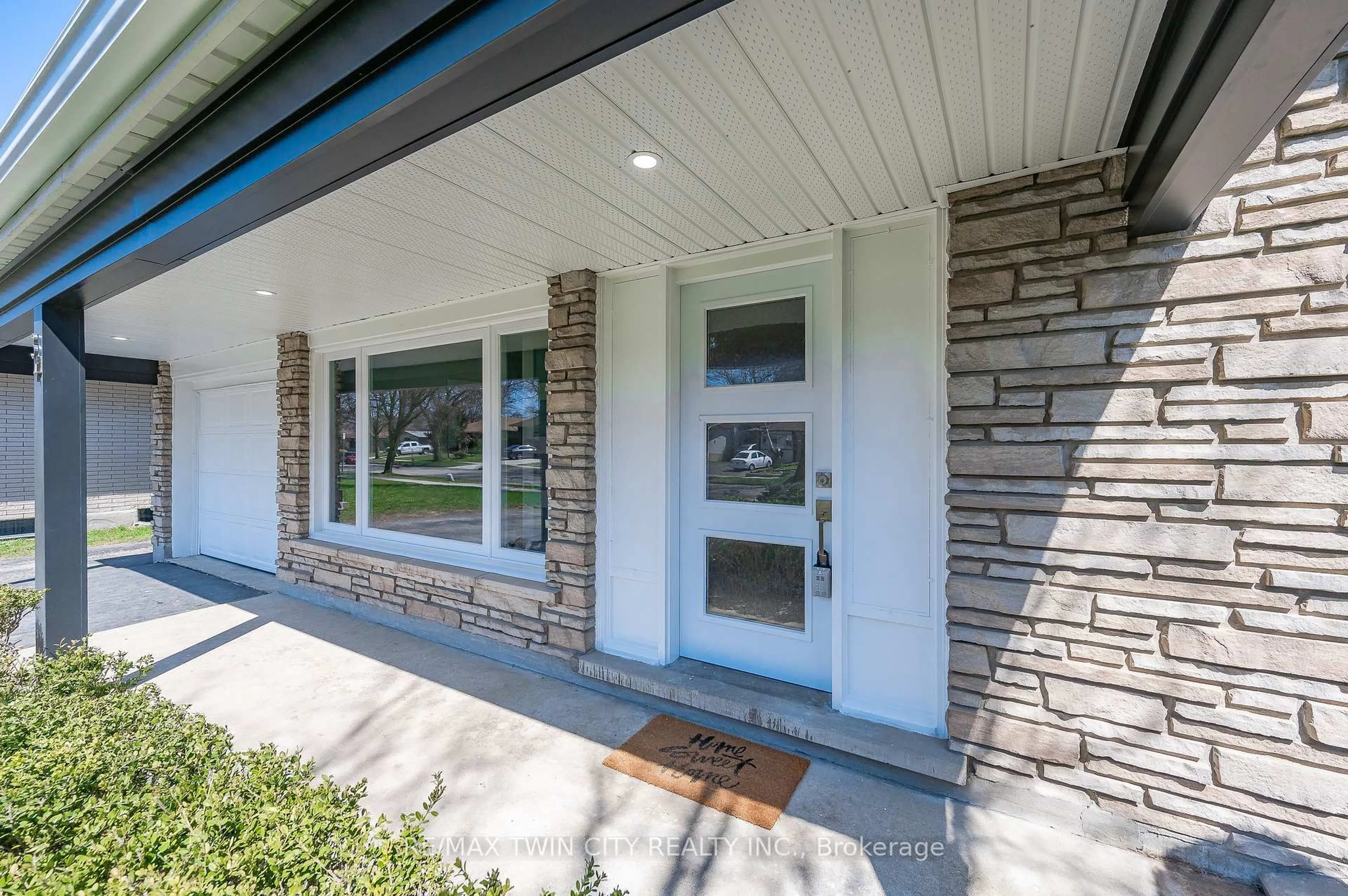 Unknown for 34 BRADLEY Dr, Kitchener Ontario N2A 1K4
