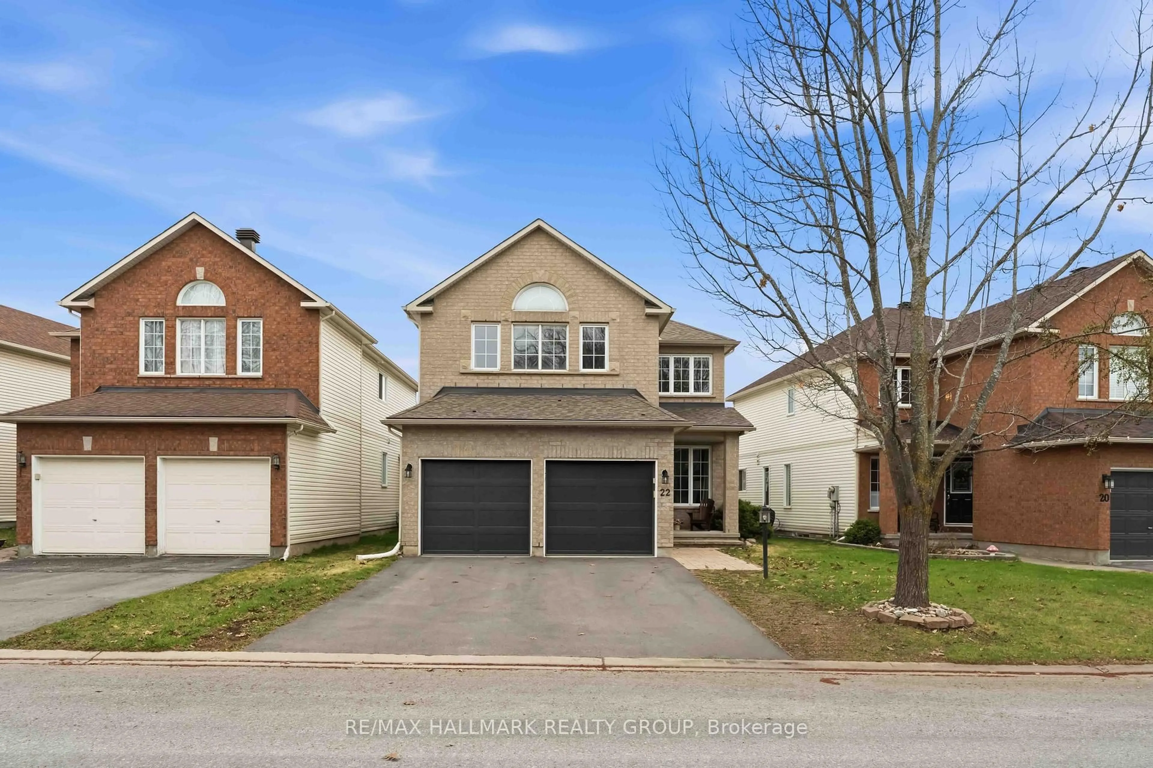 Unknown for 22 Oak Grove St, Ottawa Ontario K2G 6R4