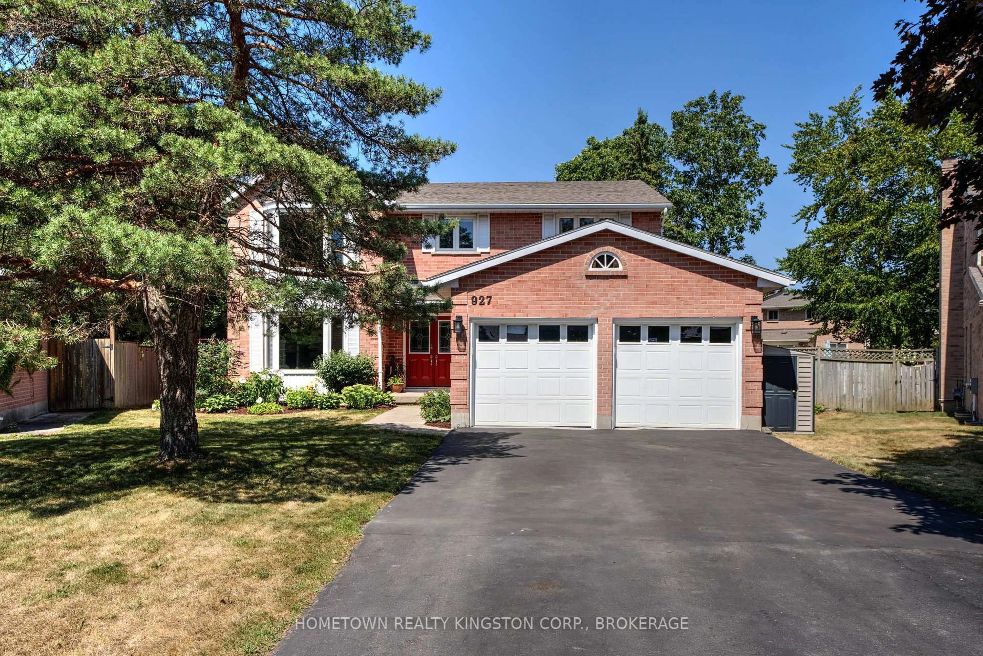 Home with brick exterior material, street for 927 Edinborough Cres, Kingston Ontario K7P 2C4
