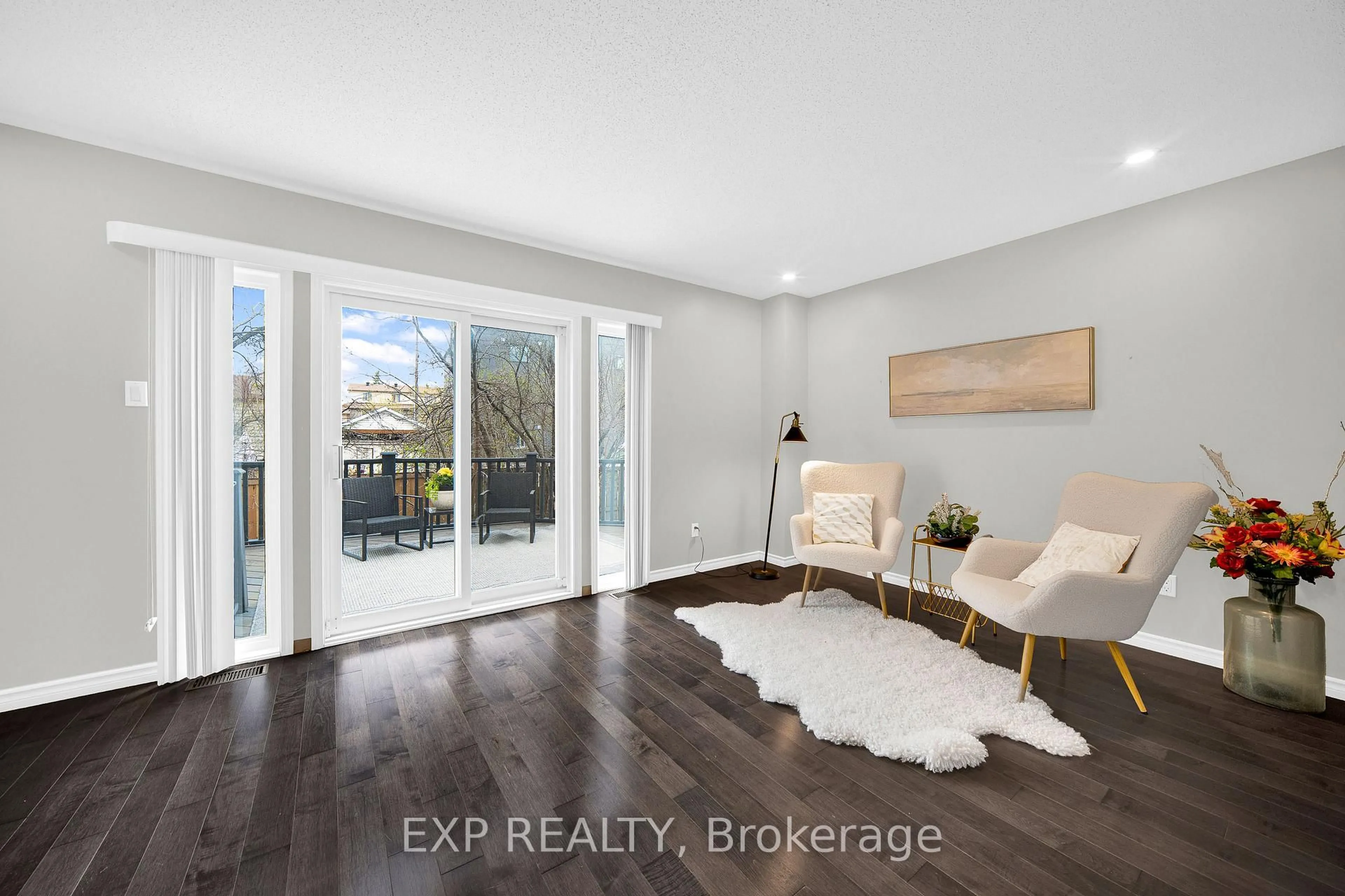 Indoor entryway for 143 Arcola Private, Ottawa Ontario K1K 4W9