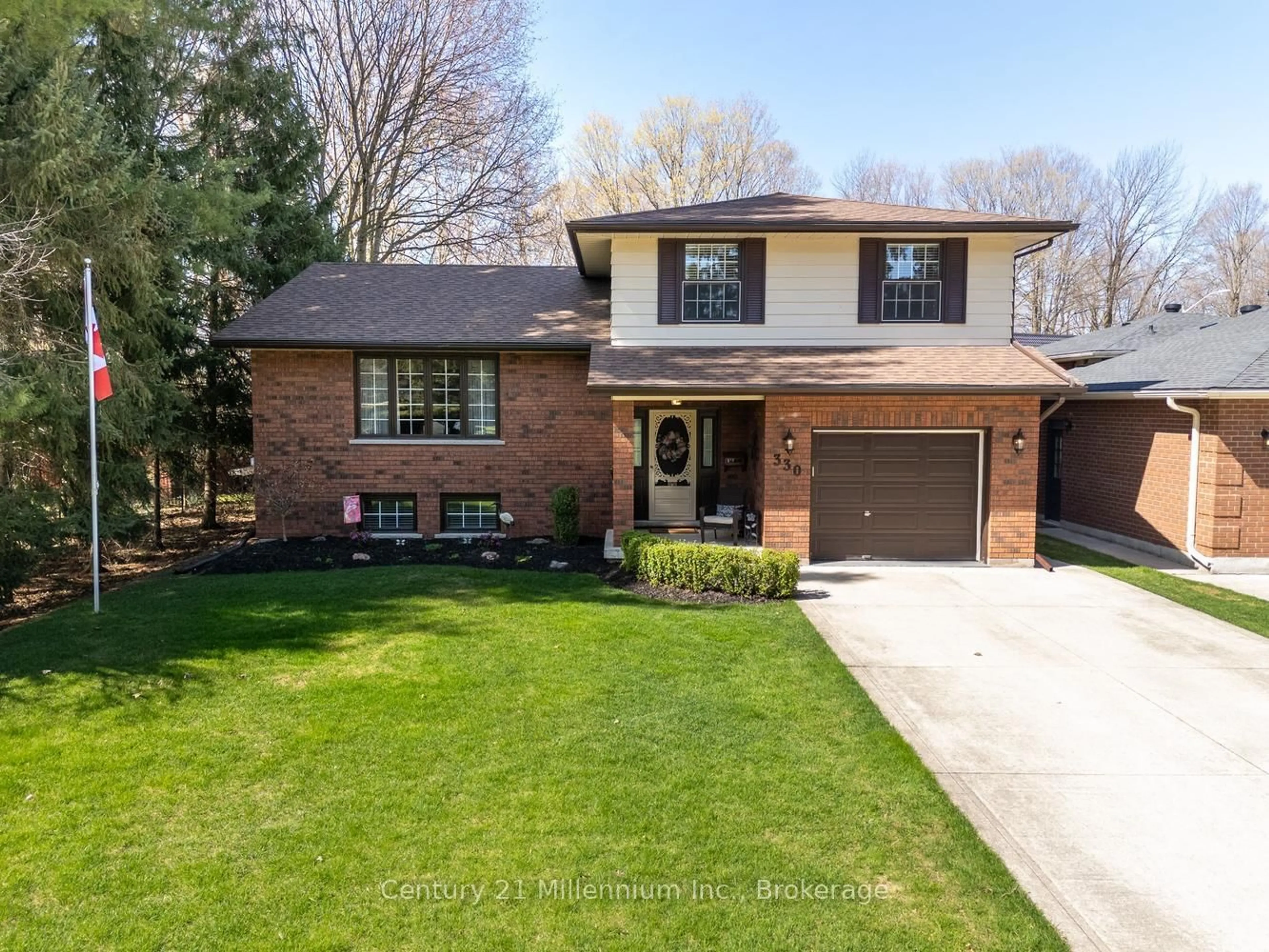 Home with brick exterior material, street for 330 1st St, Owen Sound Ontario N4K 6R4