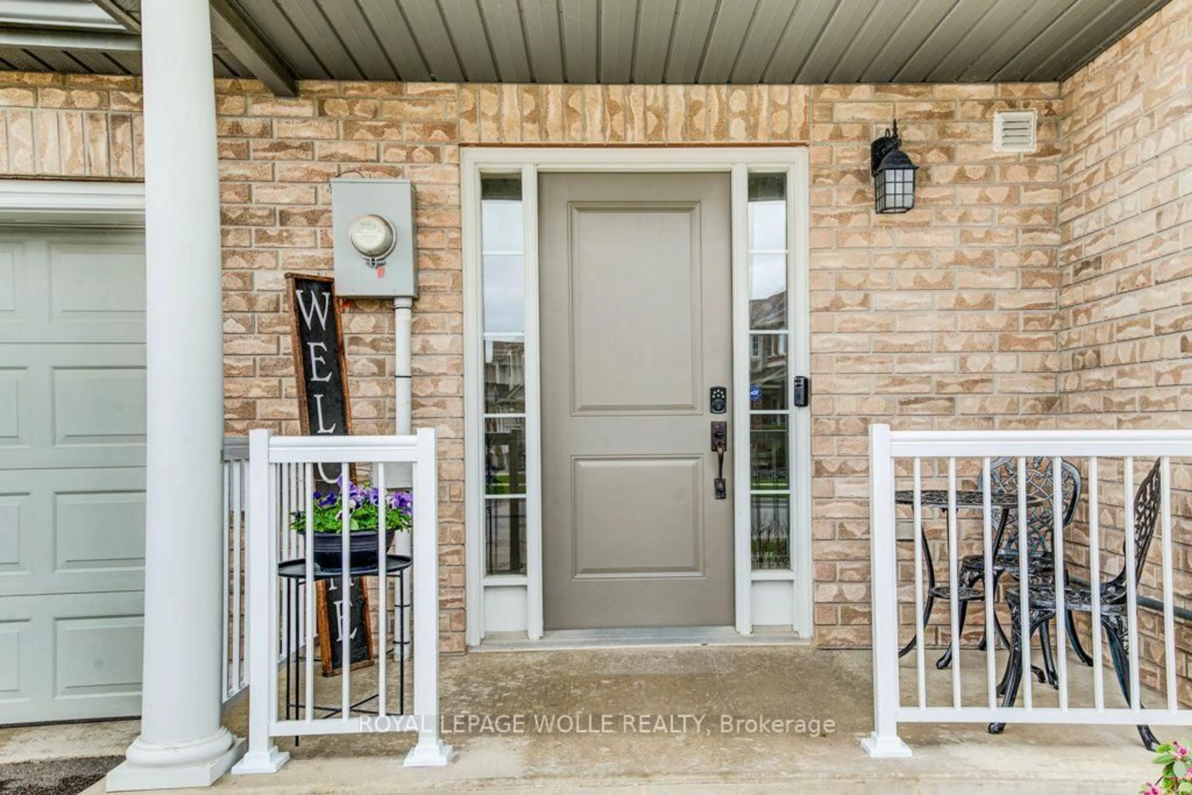Indoor entryway for 14 Cranshaw St, Kitchener Ontario N2R 1W2