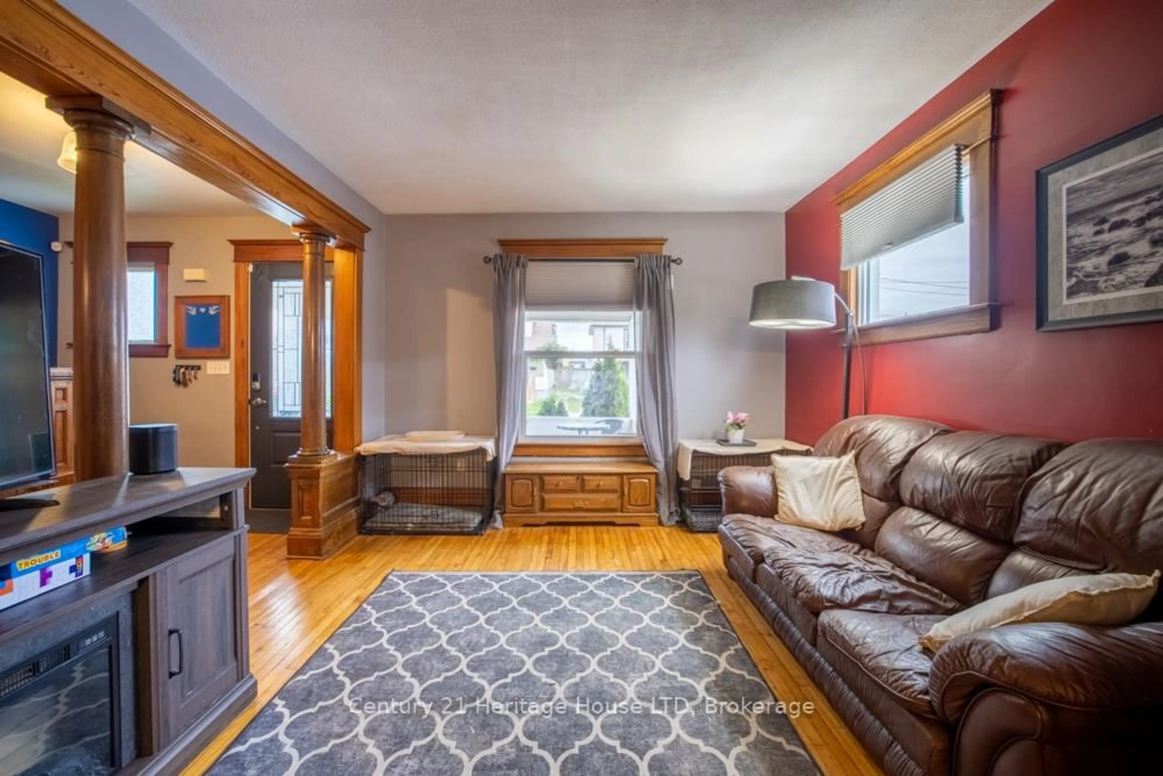 Living room with furniture, unknown for 149 Bald St, Welland Ontario L3C 5C5