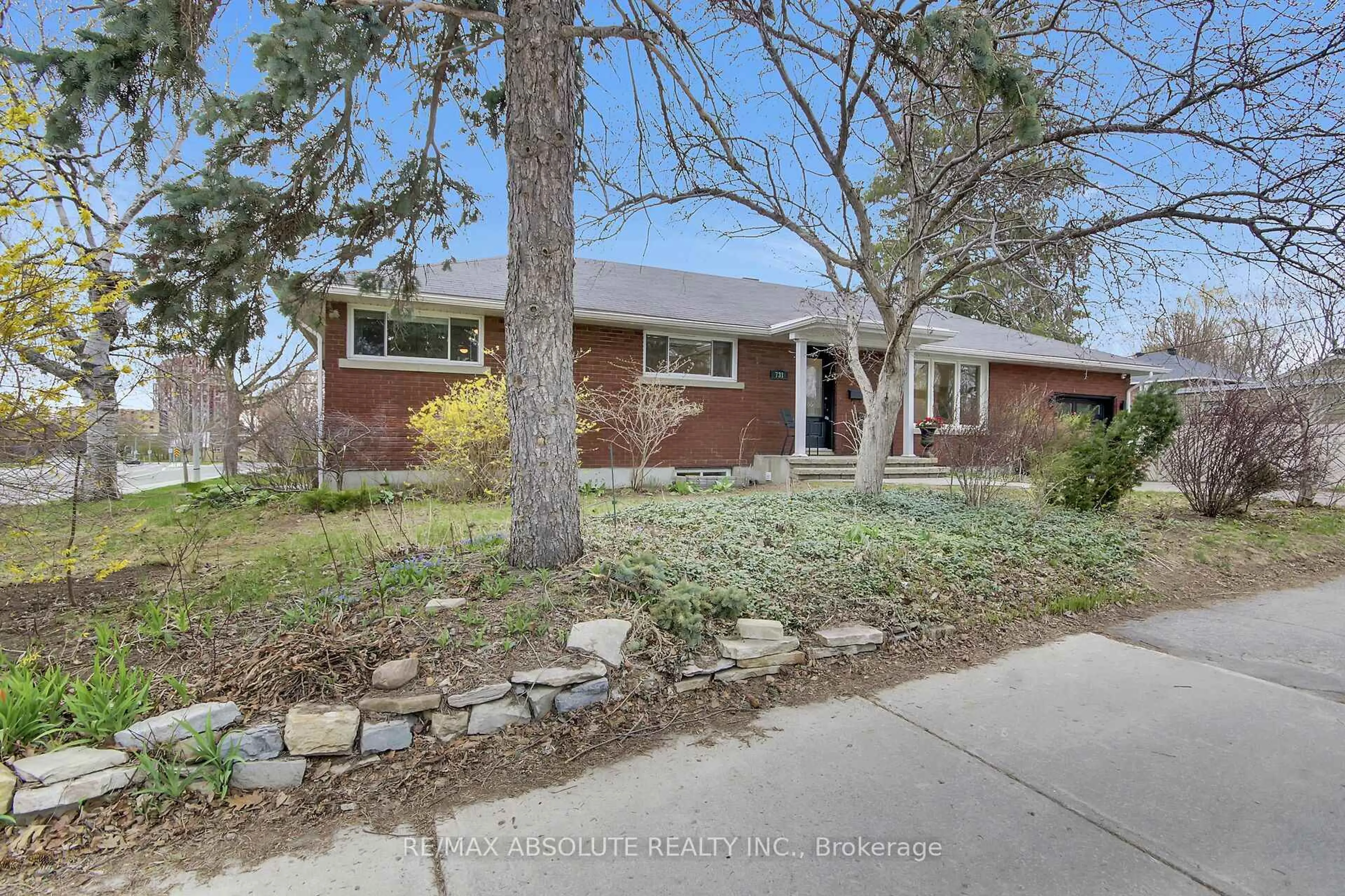 Home with brick exterior material, street for 731 Dovercourt Ave, Ottawa Ontario K2A 0W9